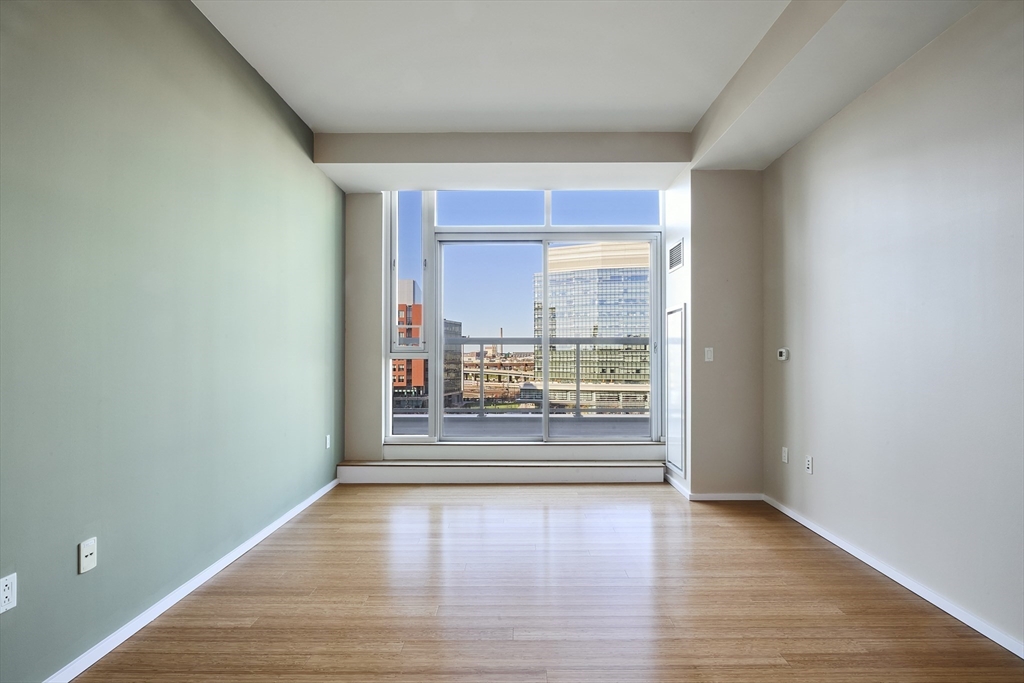 2 Earhart St # 915