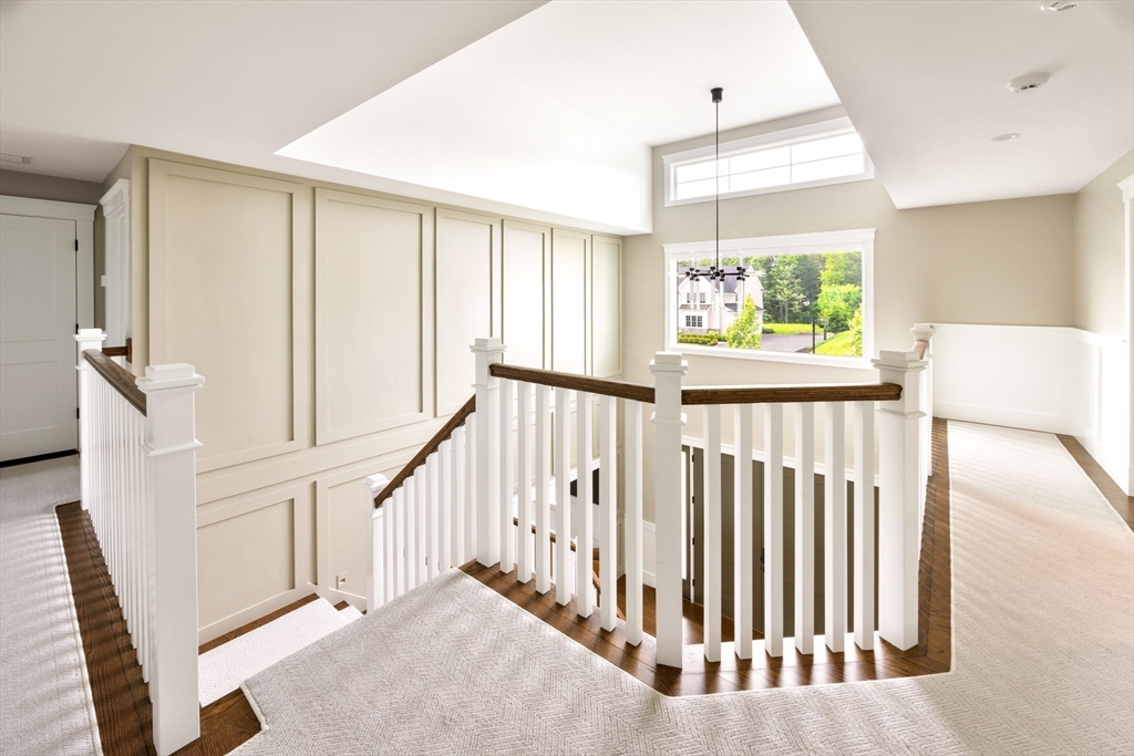 34 Hedgerow Ln