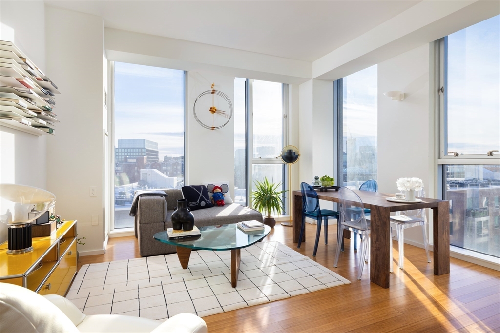 2 Earhart Street # 904