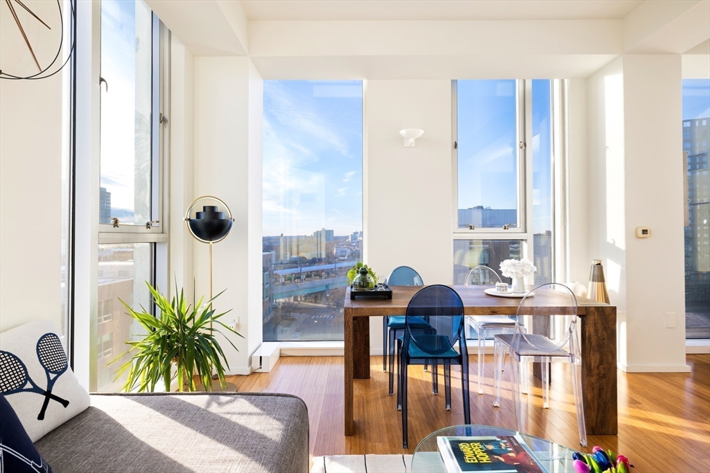 2 Earhart Street # 904
