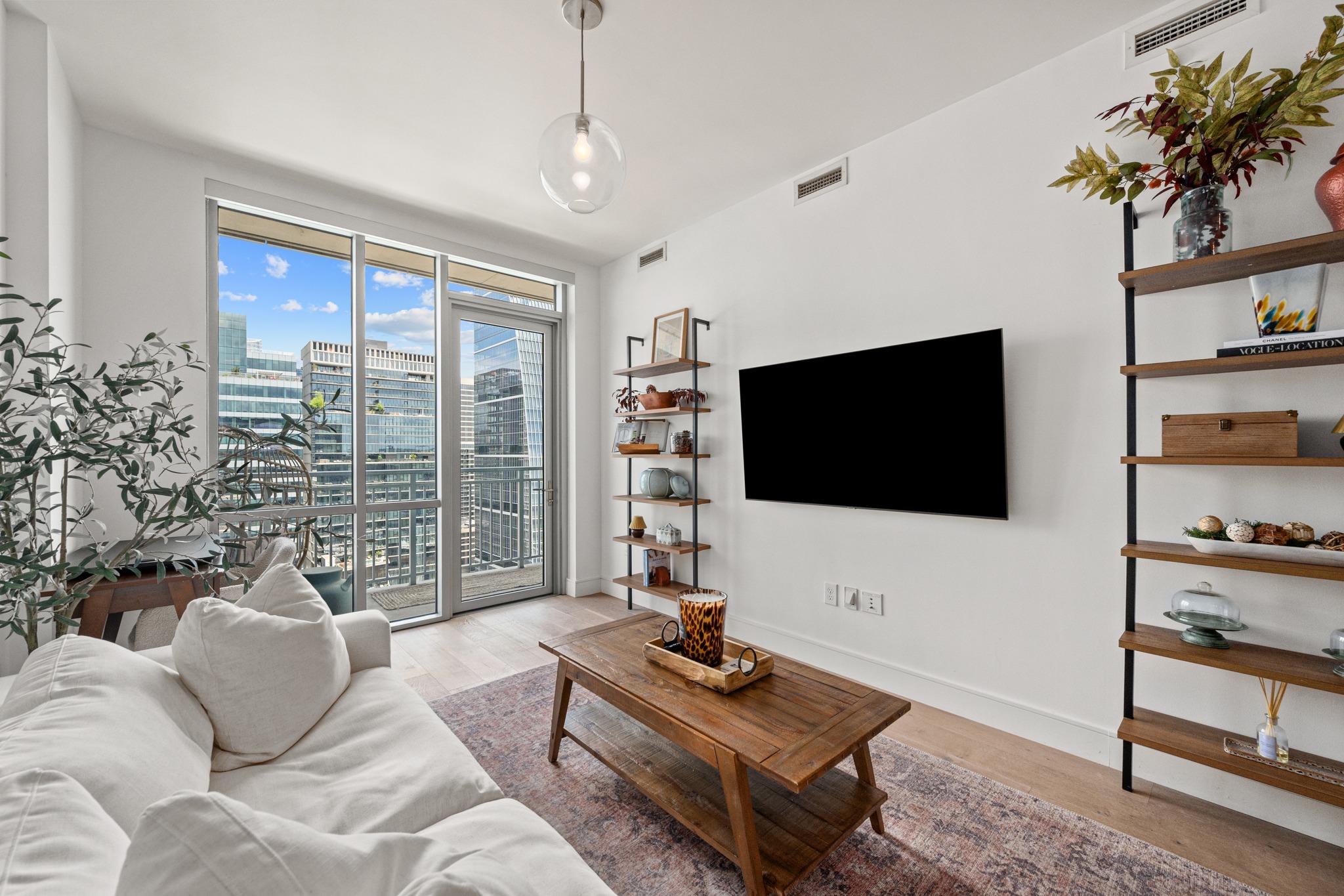 222 West Ave # 2507