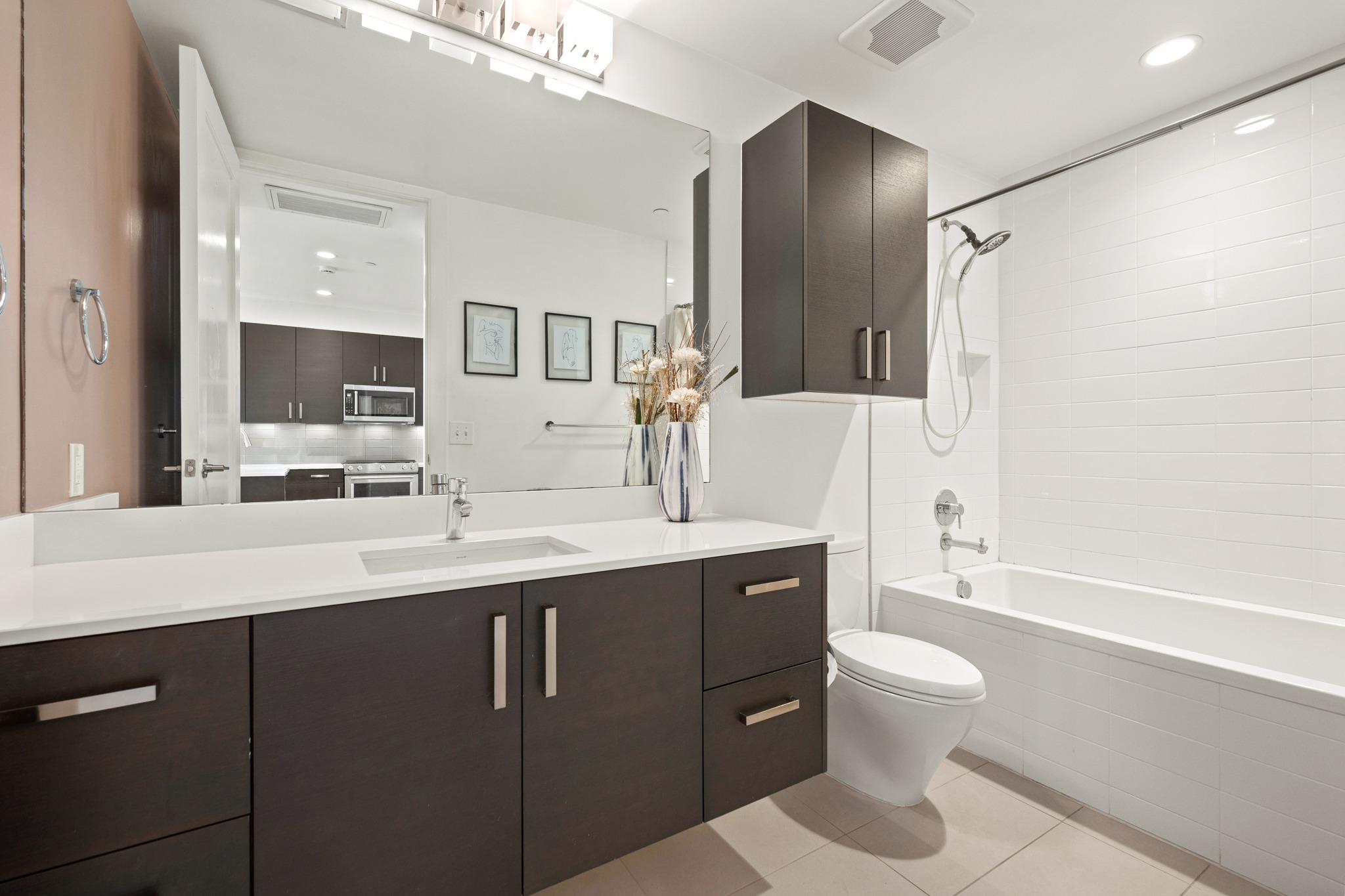 222 West Ave # 2507