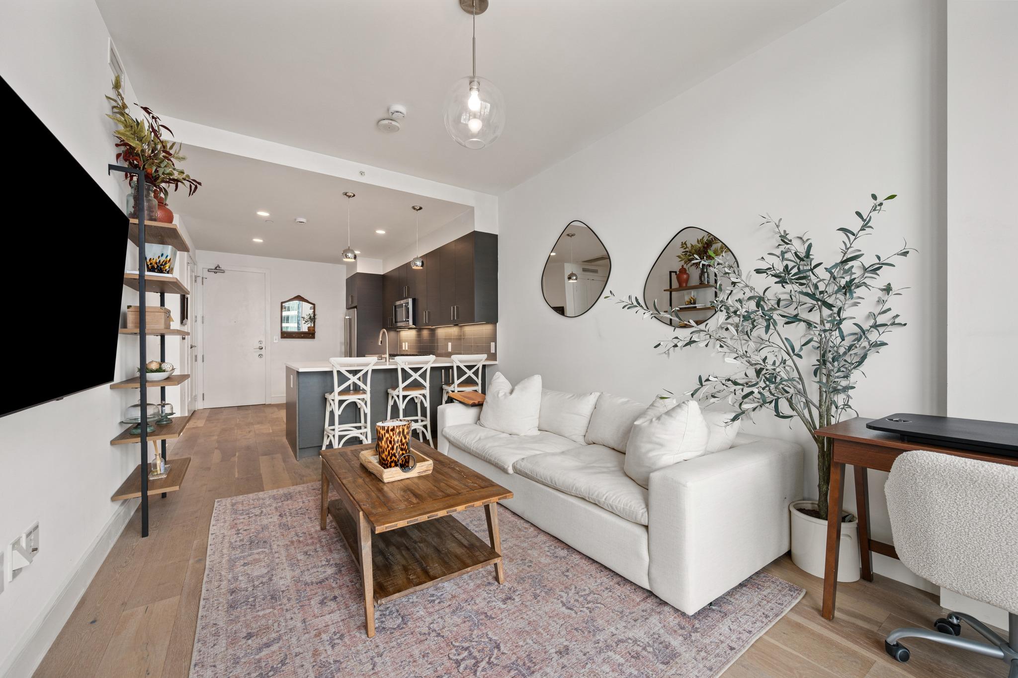 222 West Ave # 2507