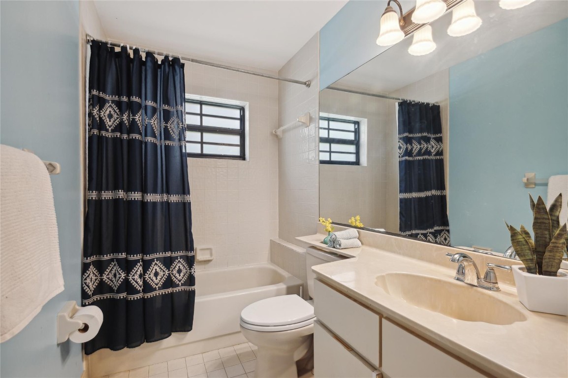 10081 Canoe Brook Cir