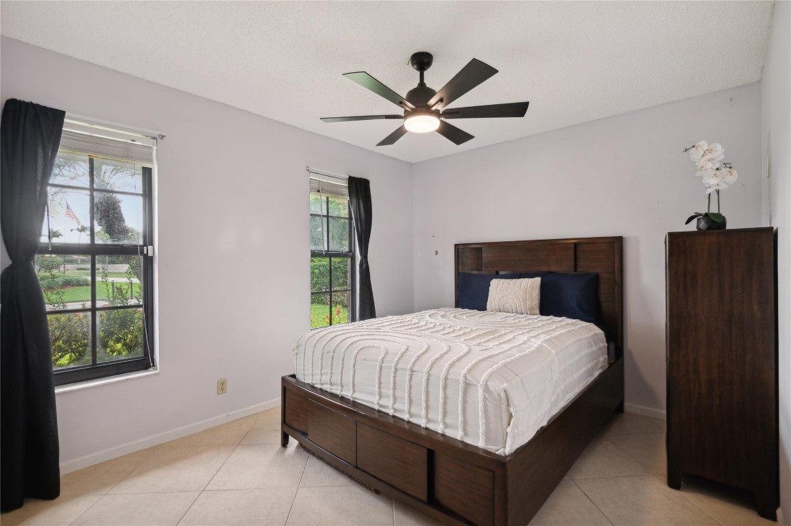 10081 Canoe Brook Cir