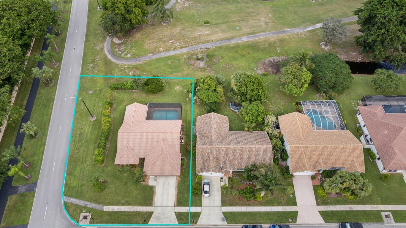 10081 Canoe Brook Cir