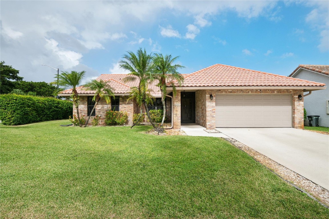 10081 Canoe Brook Cir