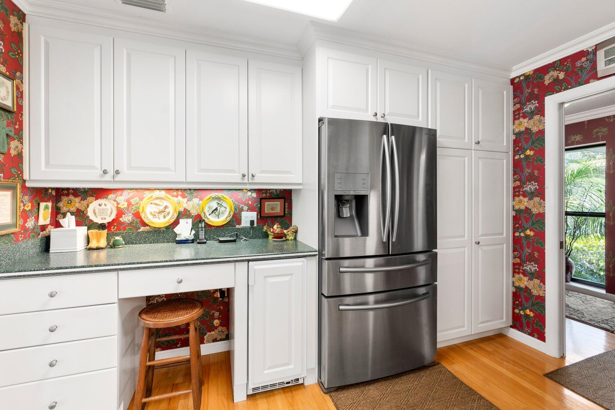 4400 SE Whiticar Way