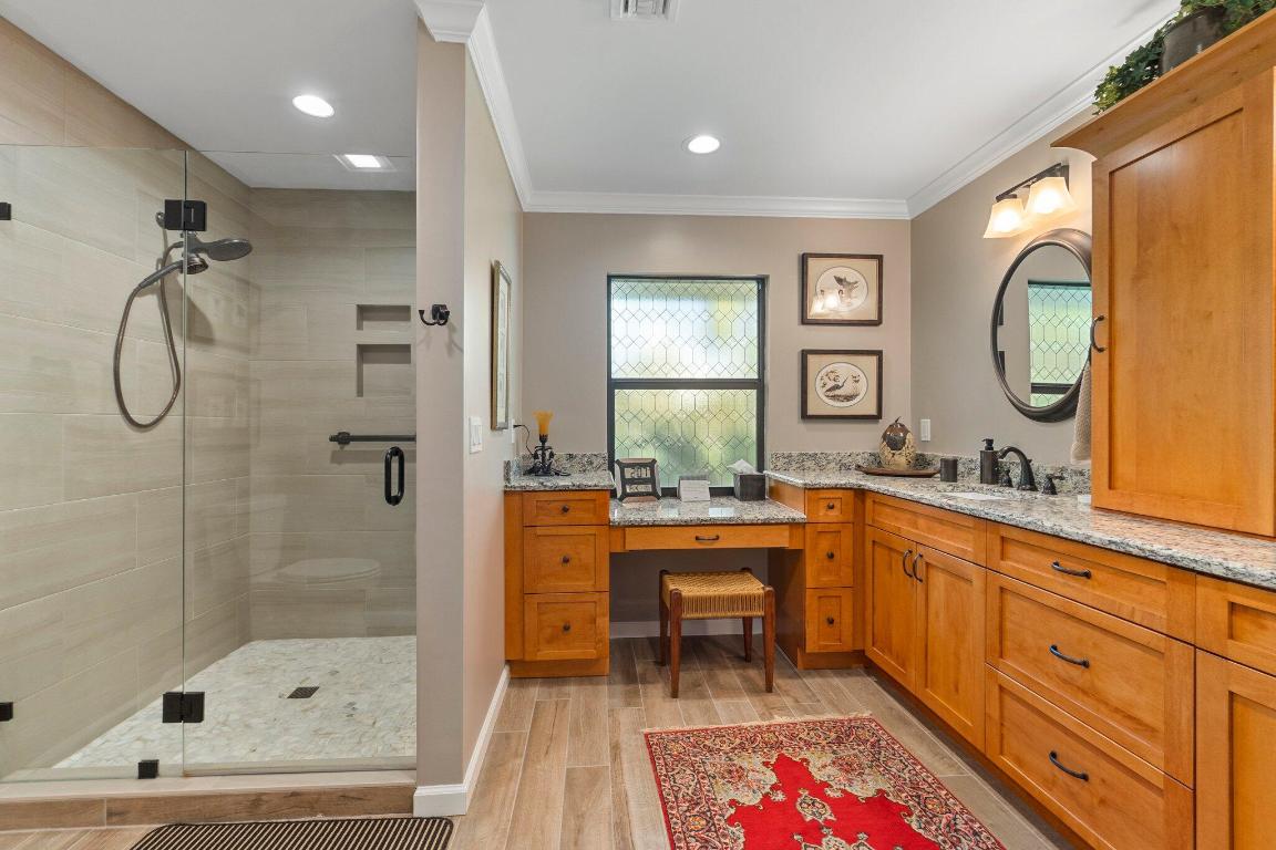 4400 SE Whiticar Way