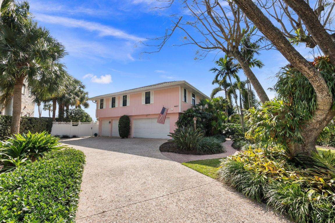 4400 SE Whiticar Way