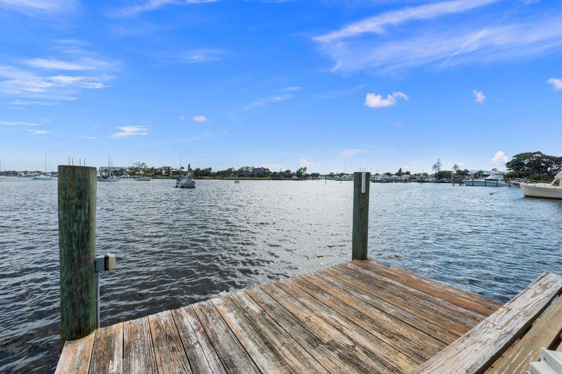 4400 SE Whiticar Way