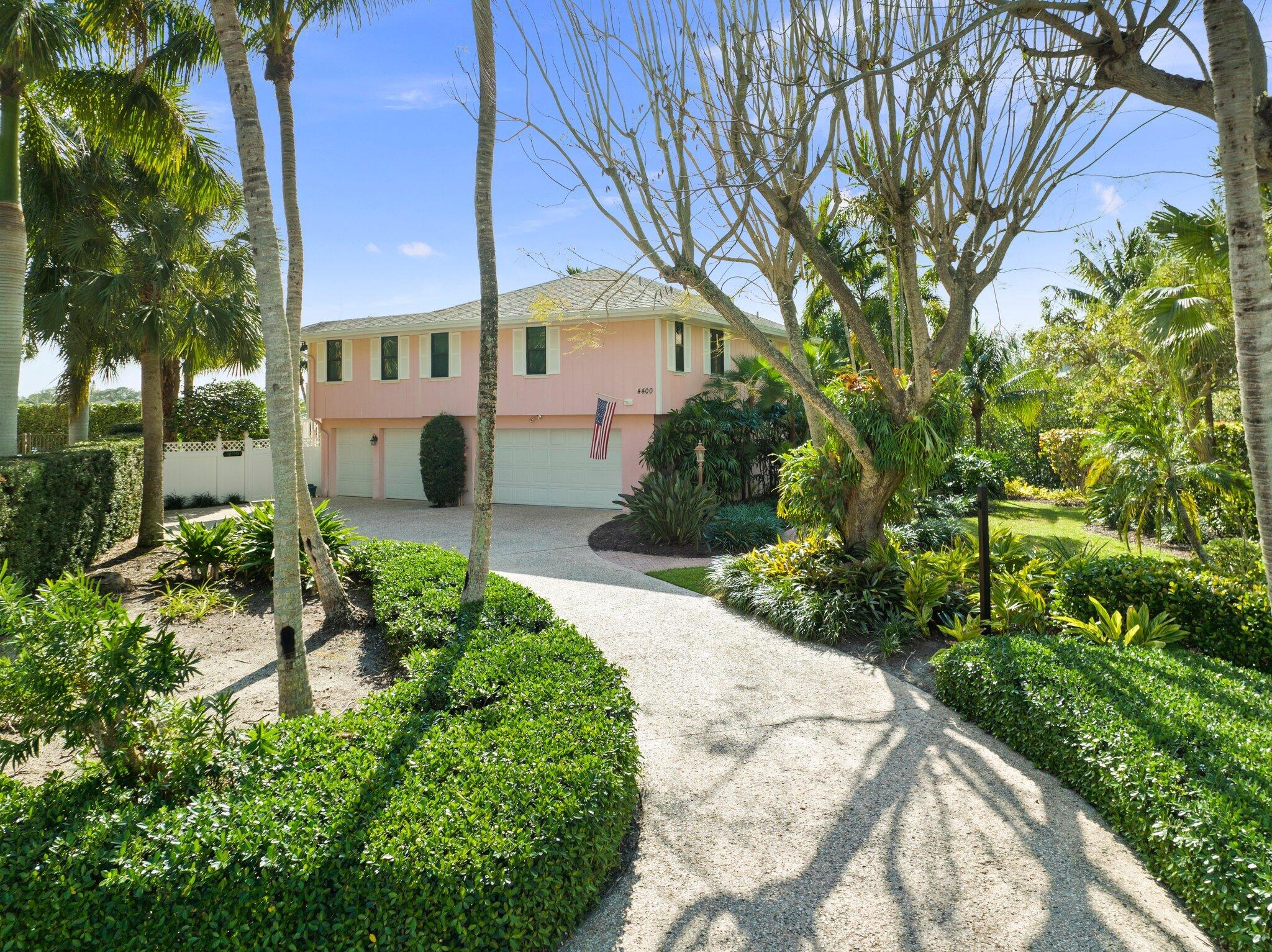 4400 SE Whiticar Way