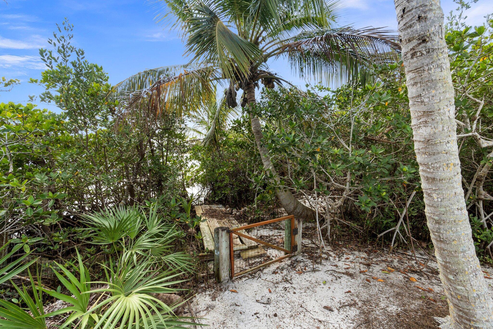 4400 SE Whiticar Way