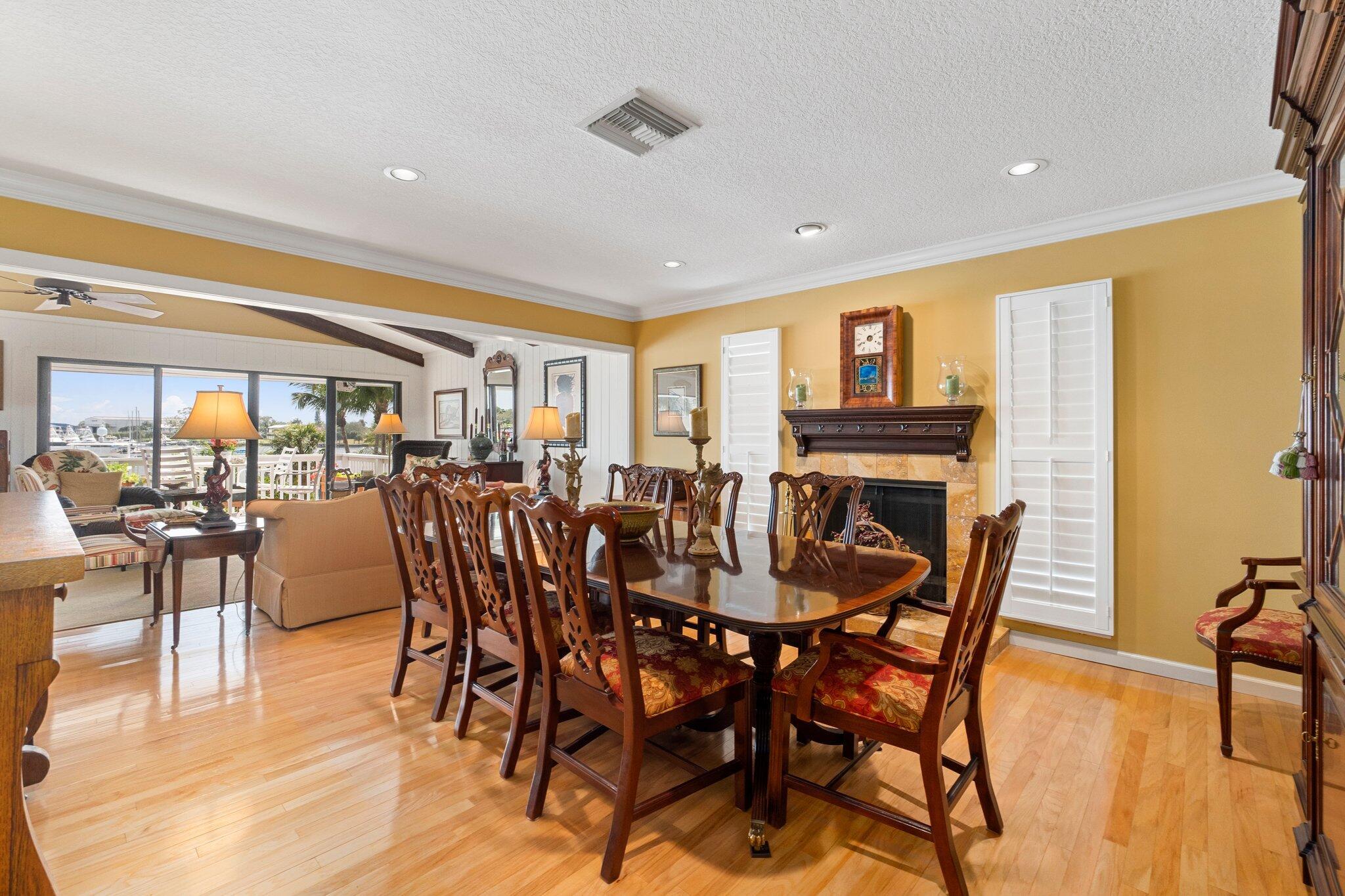 4400 SE Whiticar Way