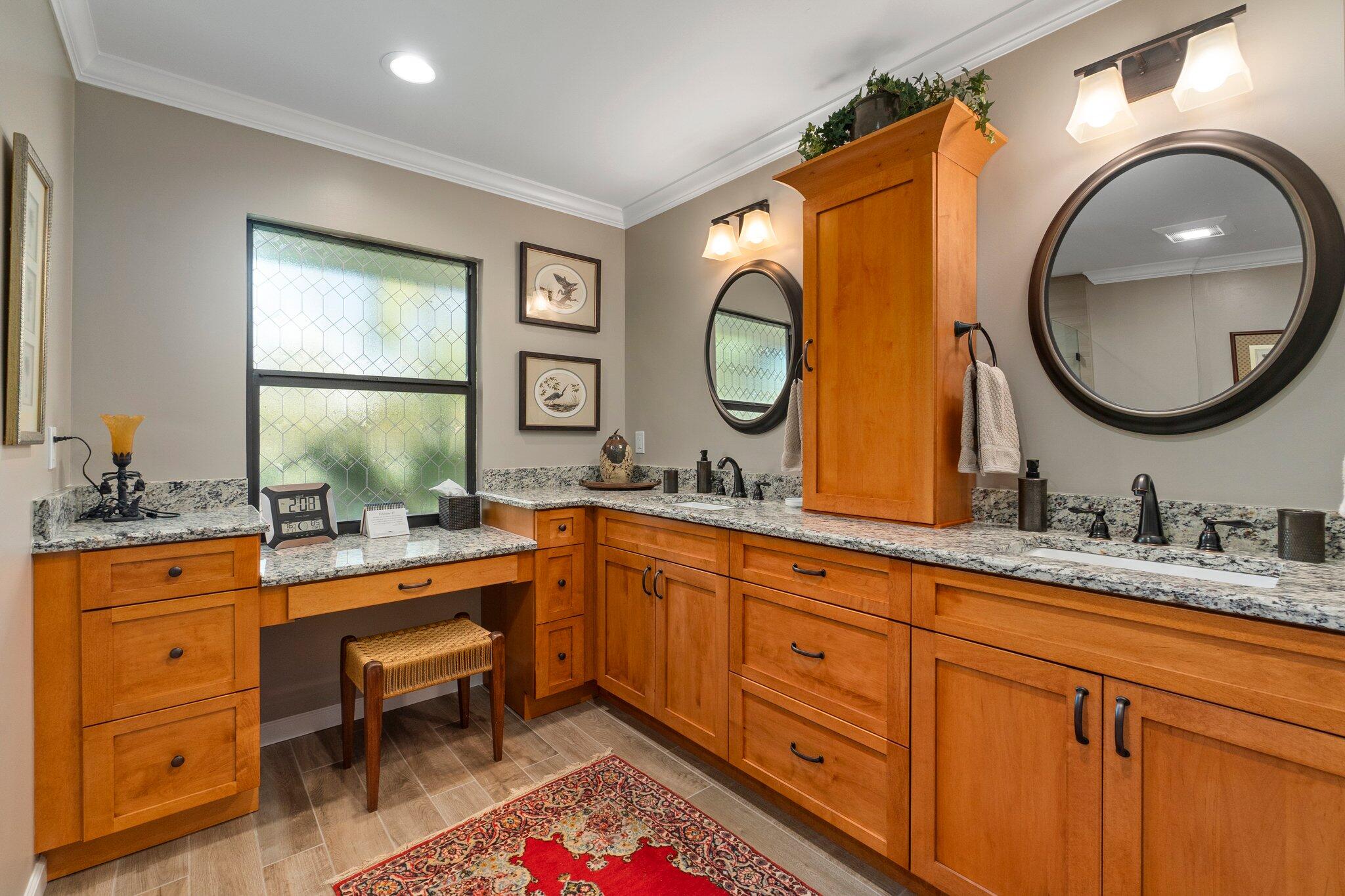 4400 SE Whiticar Way