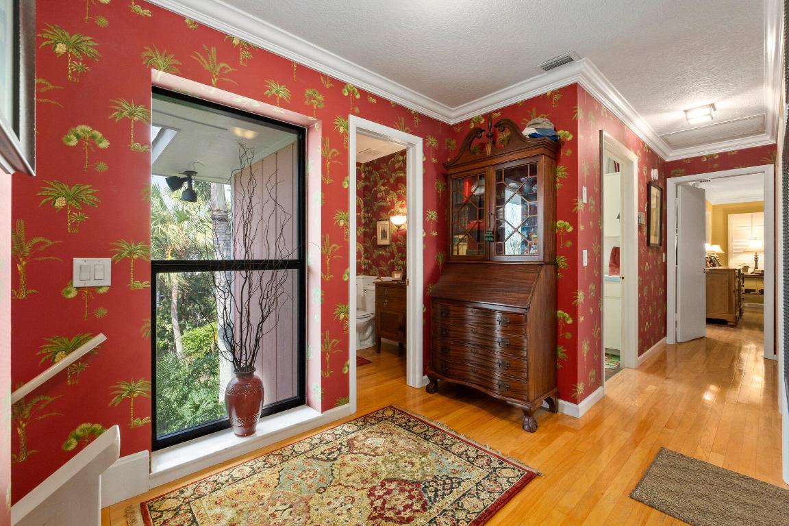 4400 SE Whiticar Way