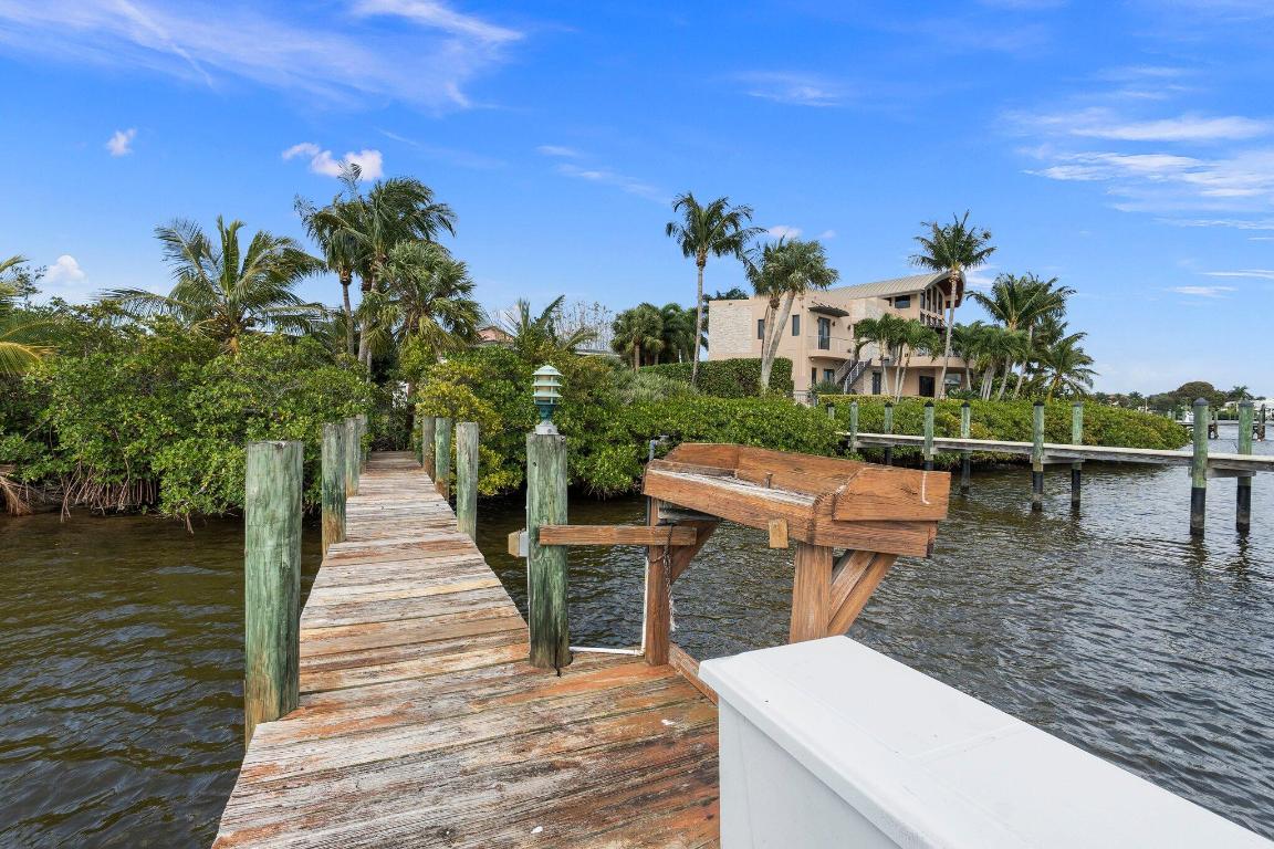 4400 SE Whiticar Way