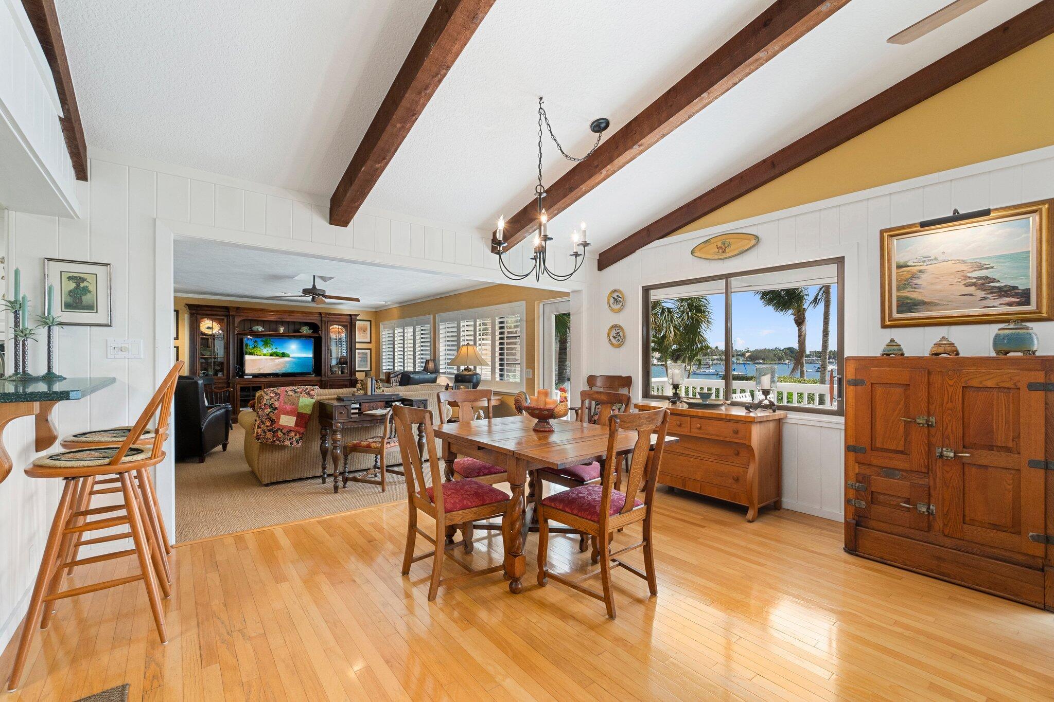 4400 SE Whiticar Way