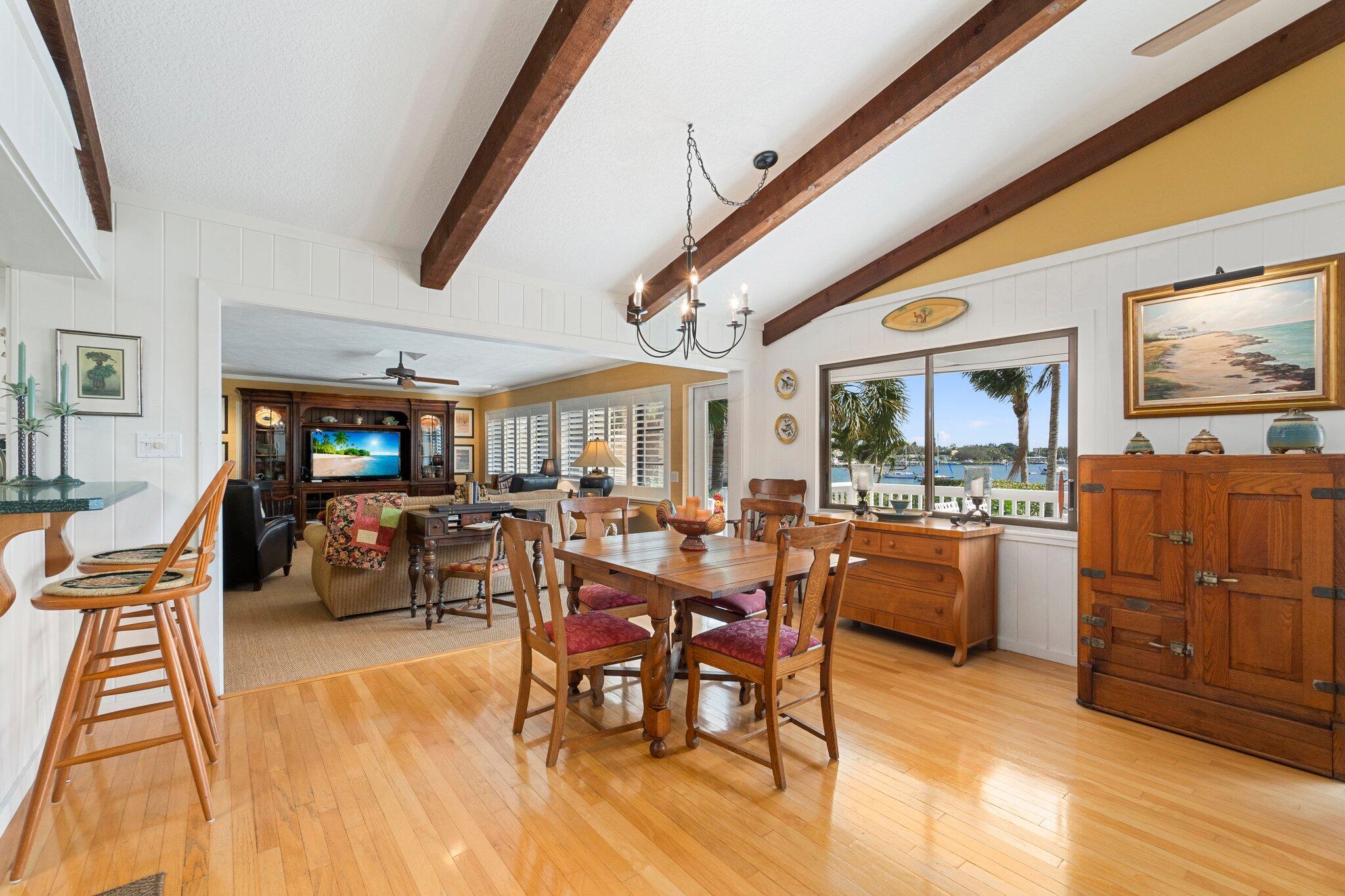 4400 SE Whiticar Way