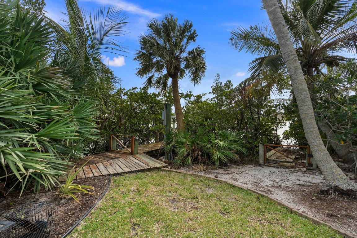 4400 SE Whiticar Way