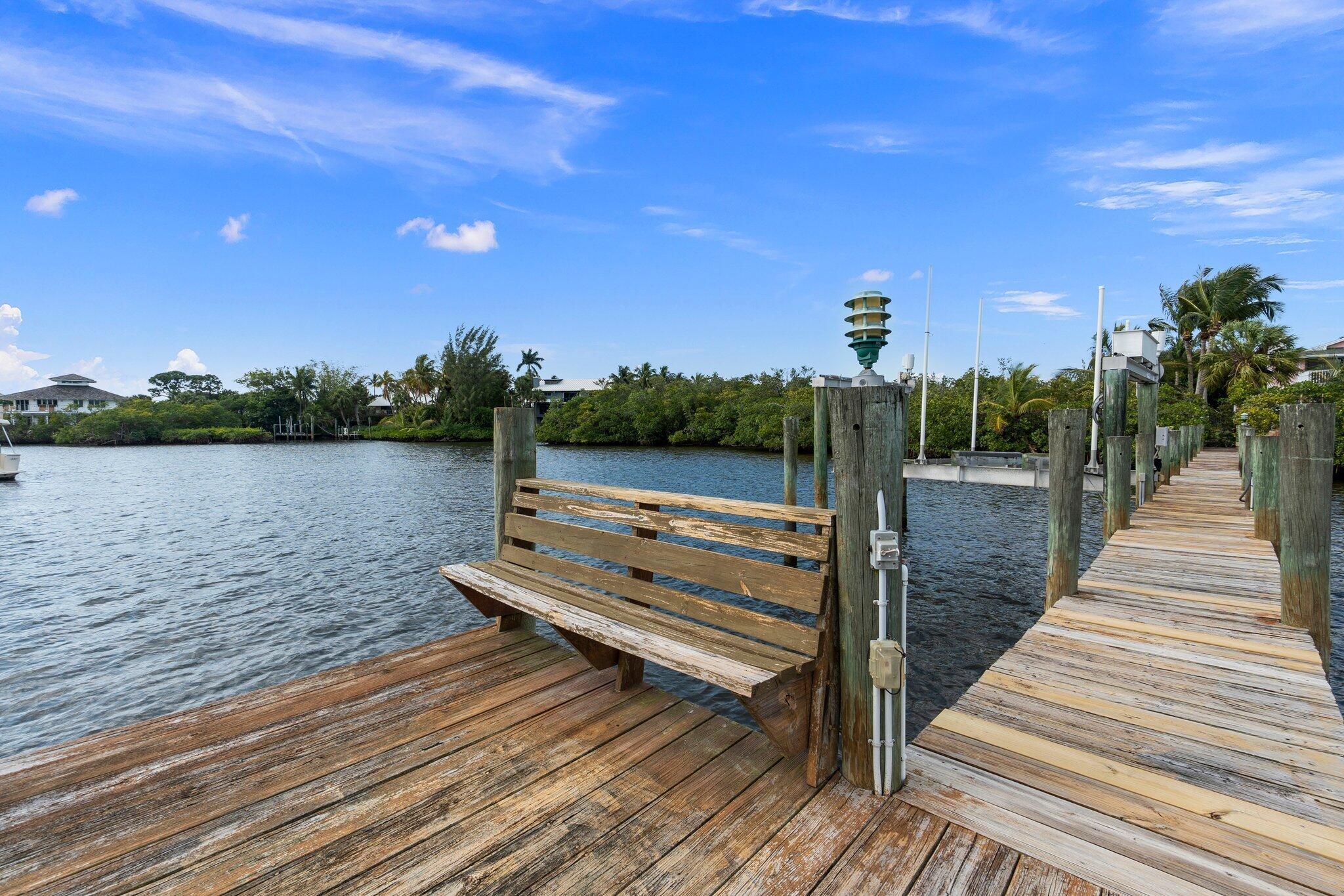 4400 SE Whiticar Way