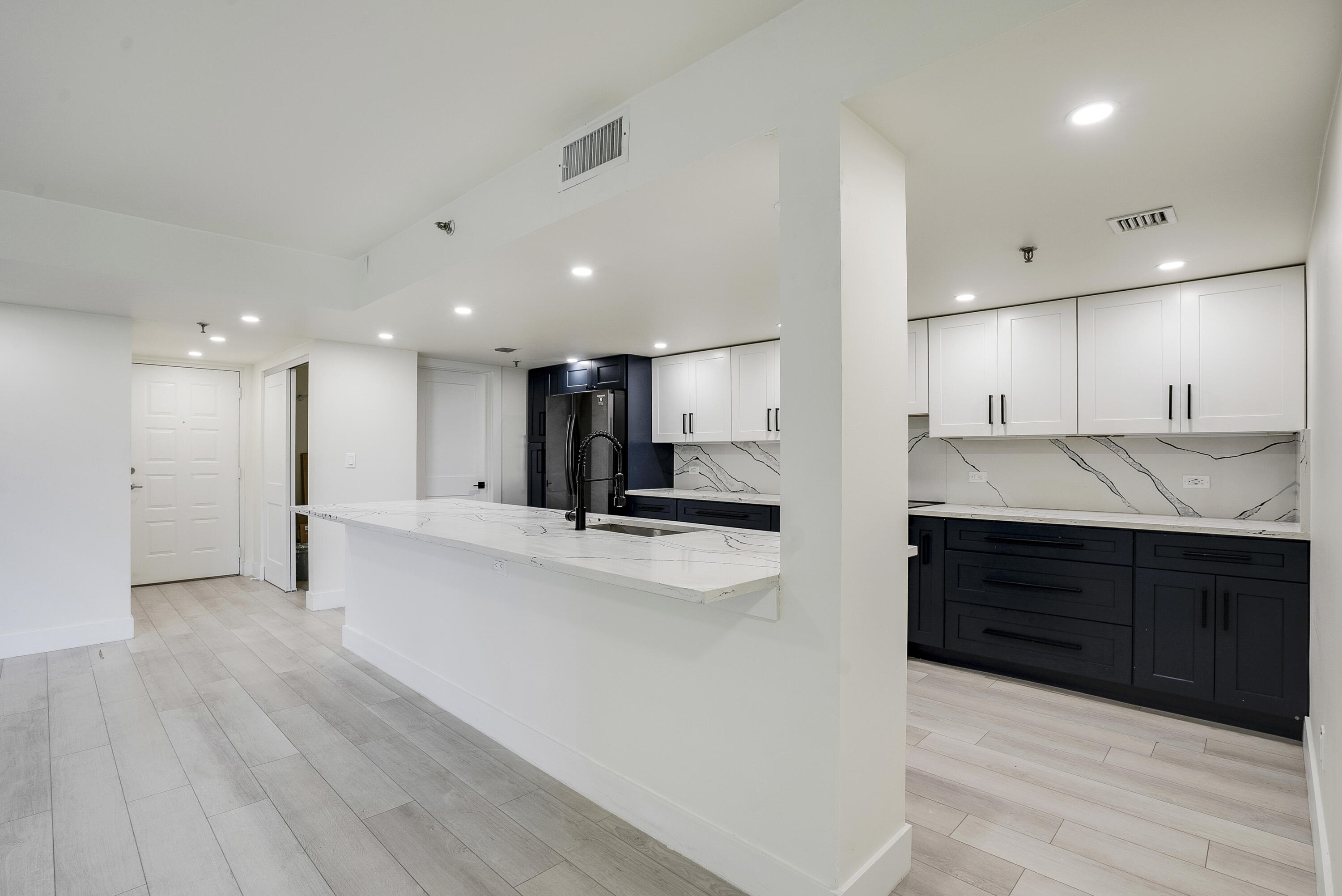 2025 Lavers Circle D208