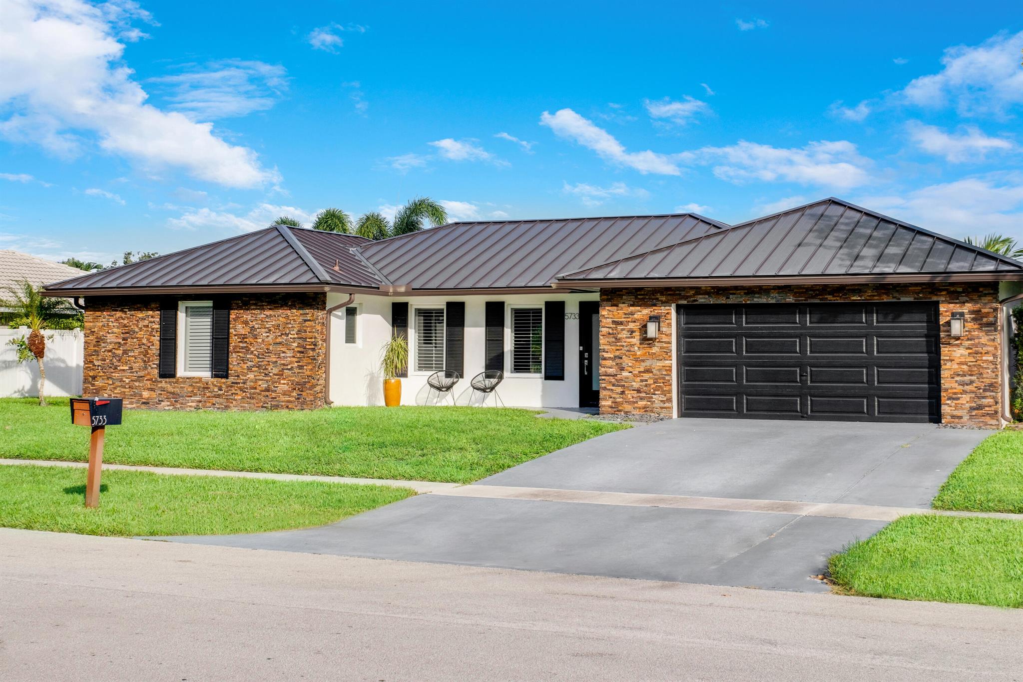 5733 Golfway Drive