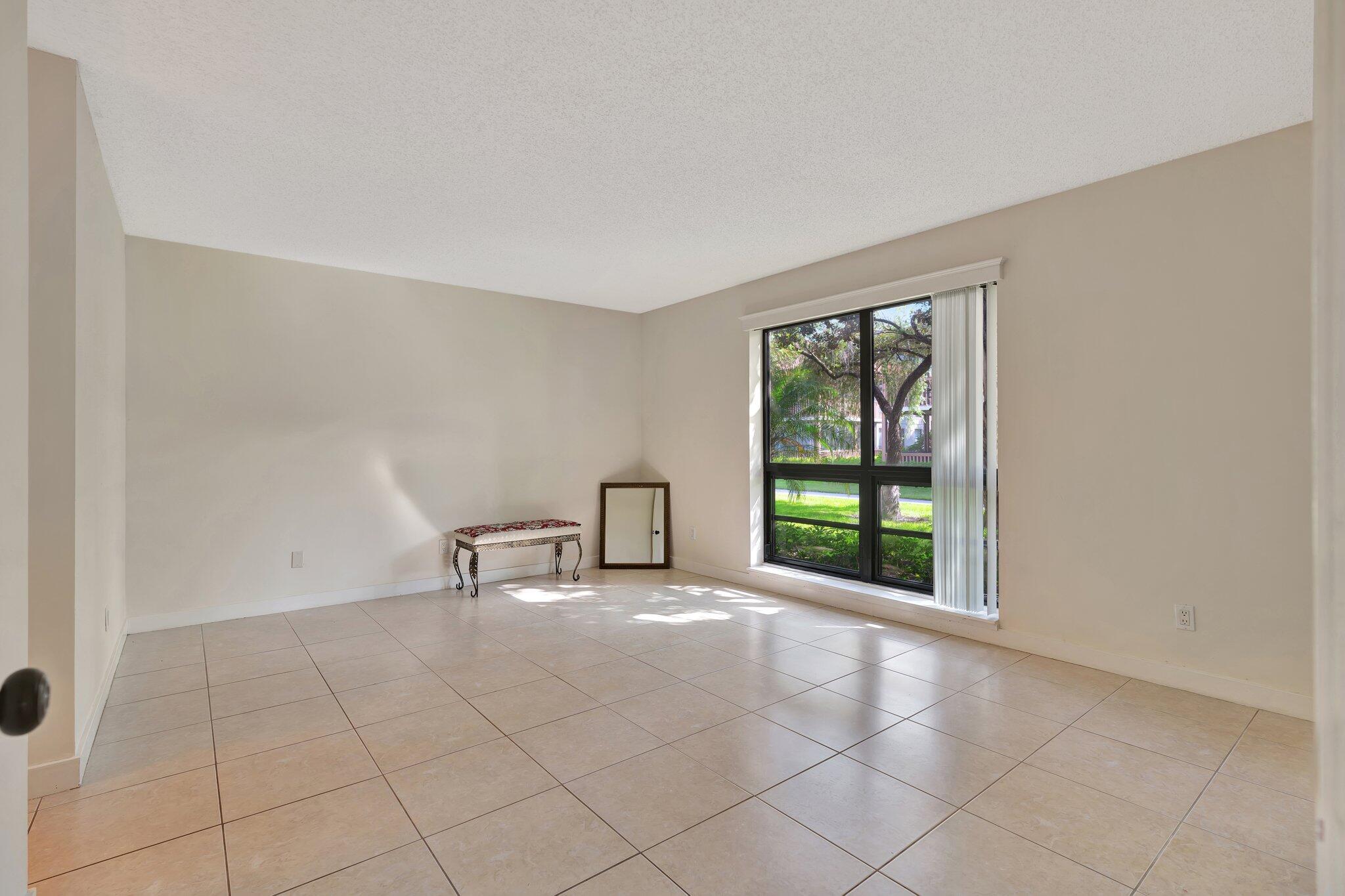 161 Brackenwood Road