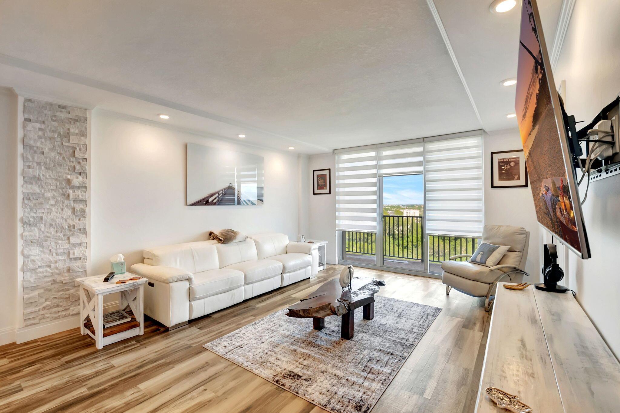 2121 N Ocean Boulevard 1204w