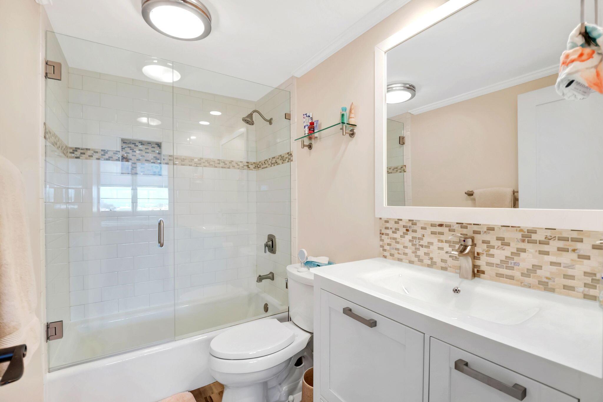 2121 N Ocean Boulevard 1204w