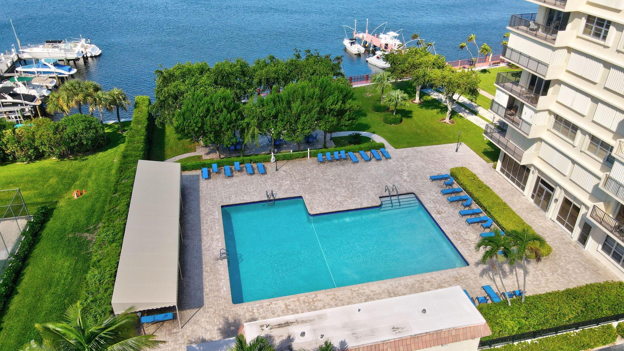 2121 N Ocean Boulevard 1204w