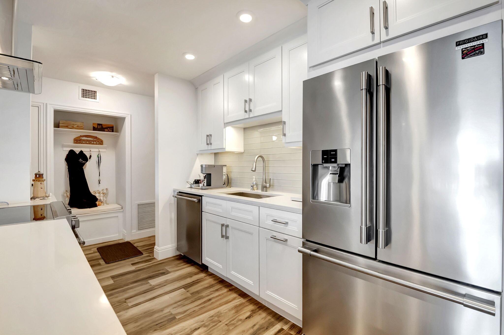 2121 N Ocean Boulevard 1204w