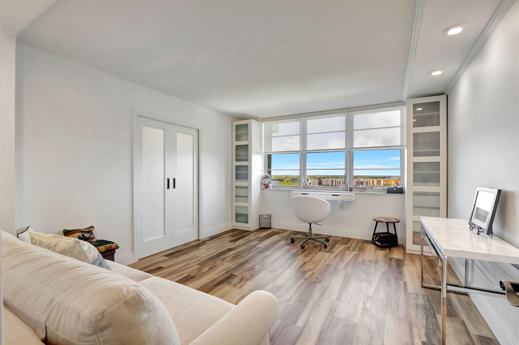 2121 N Ocean Boulevard 1204w