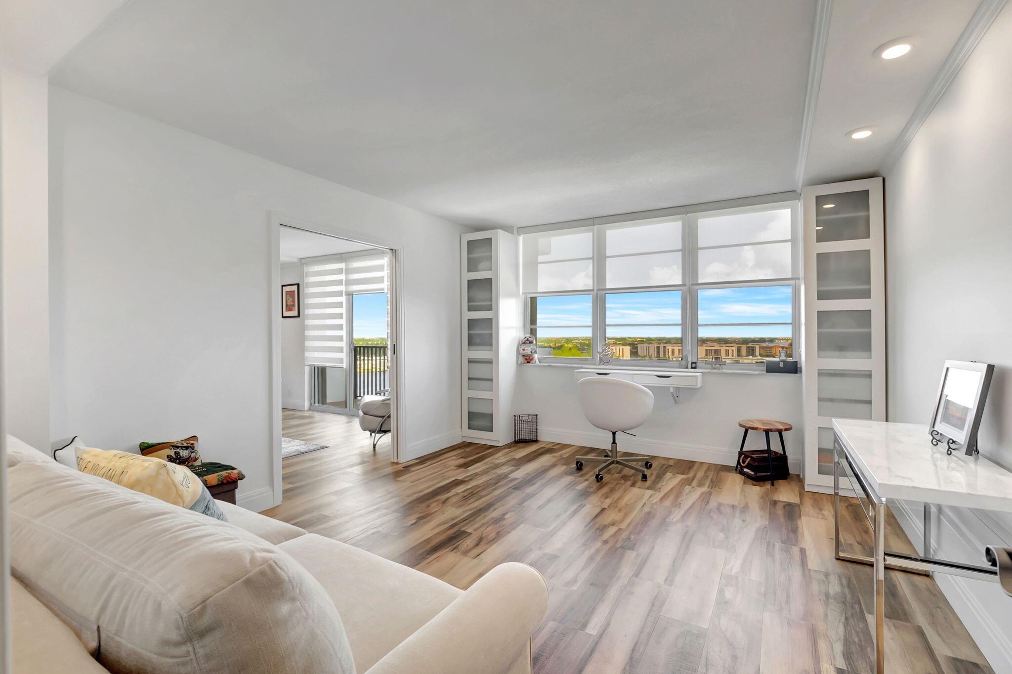 2121 N Ocean Boulevard 1204w