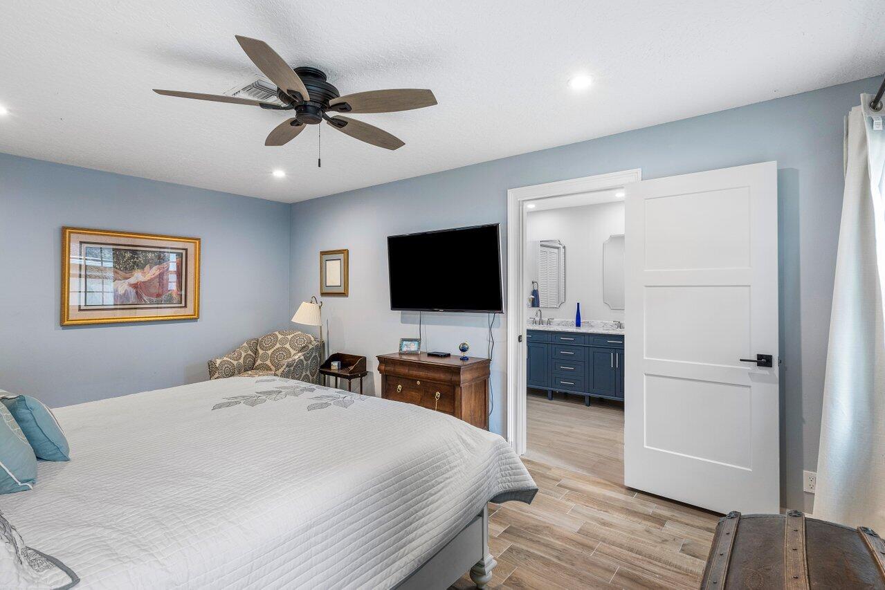 13089 Persimmon Boulevard