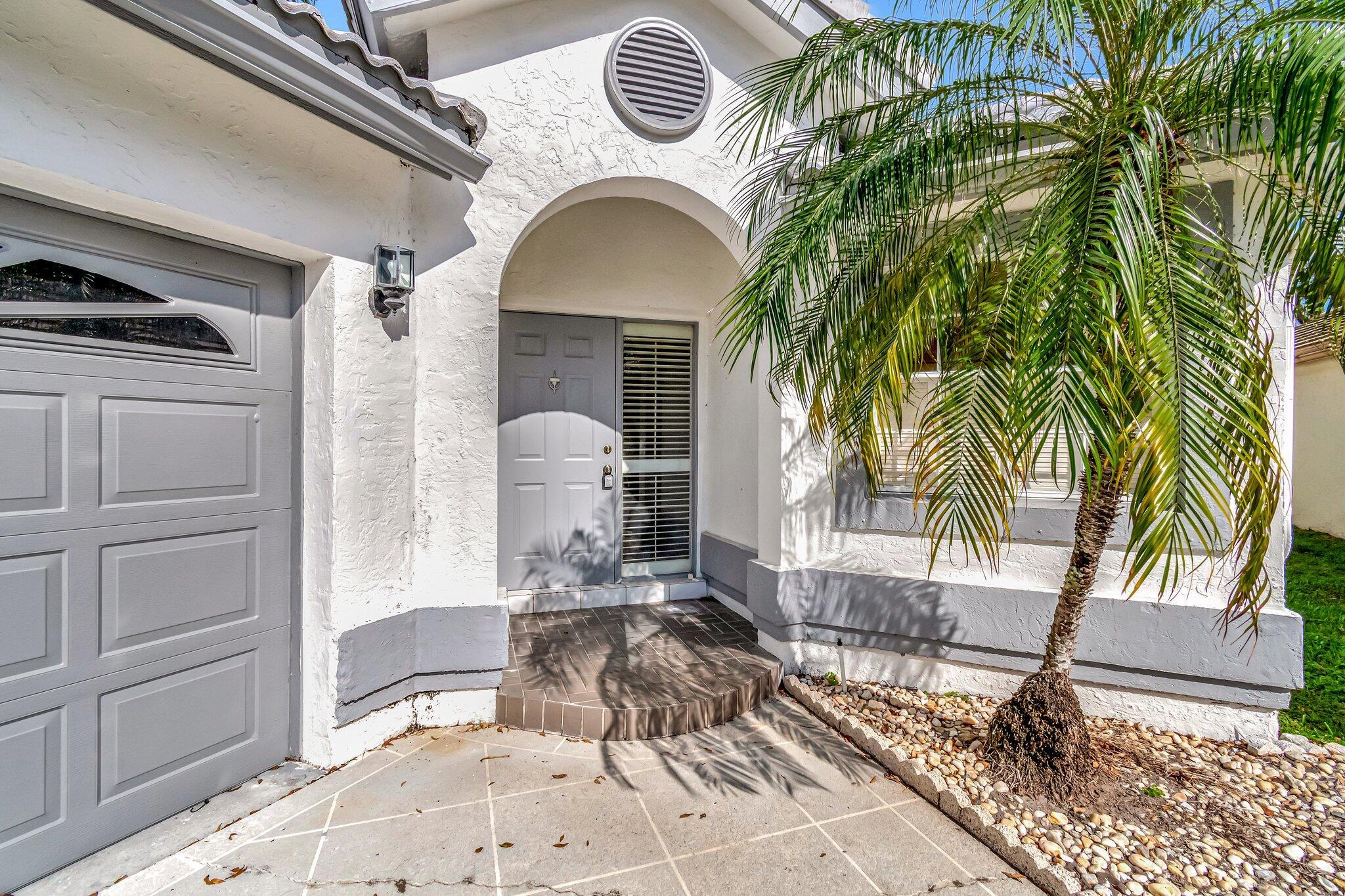 6109 Bay Isles Drive