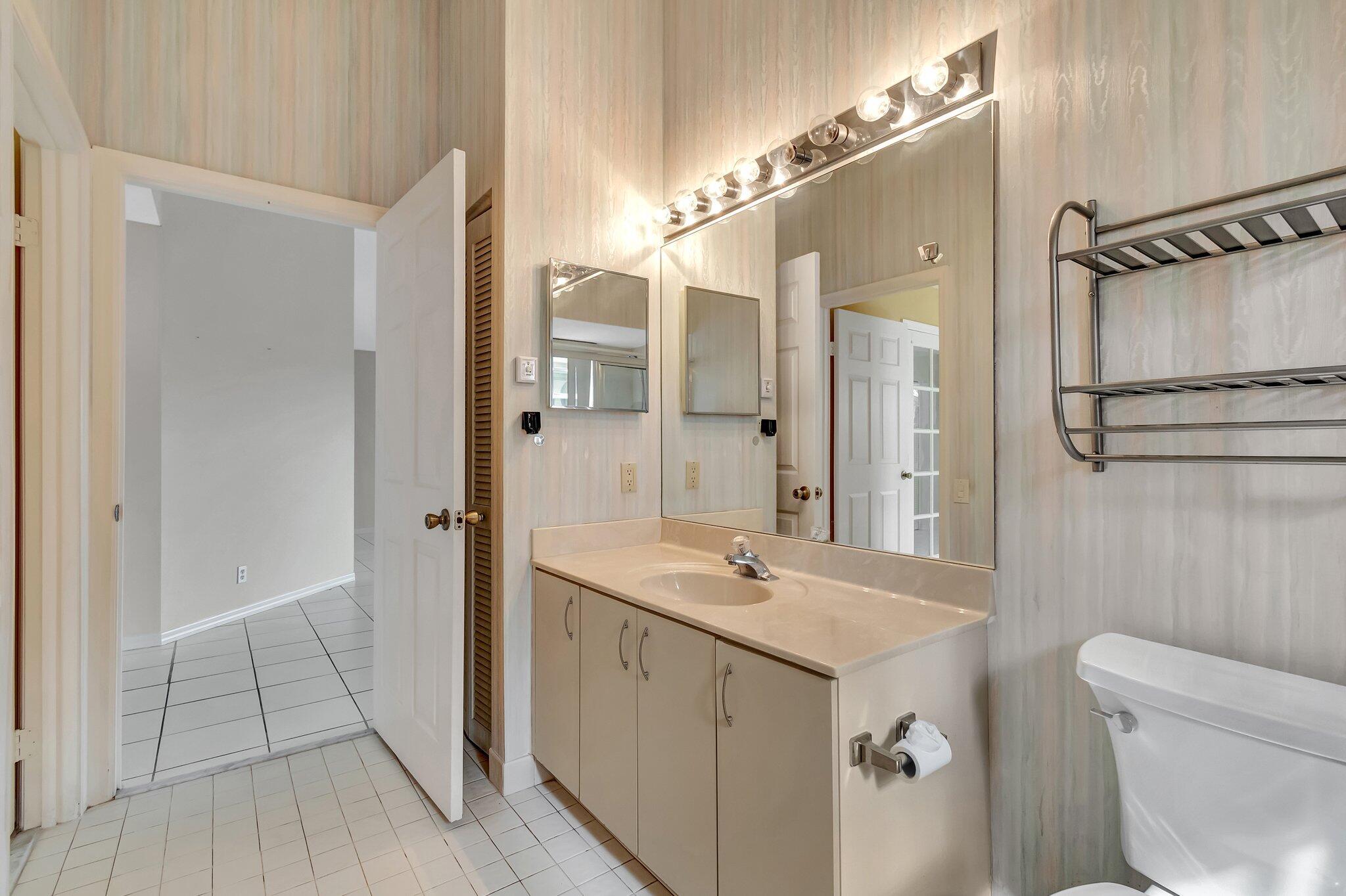 6109 Bay Isles Drive