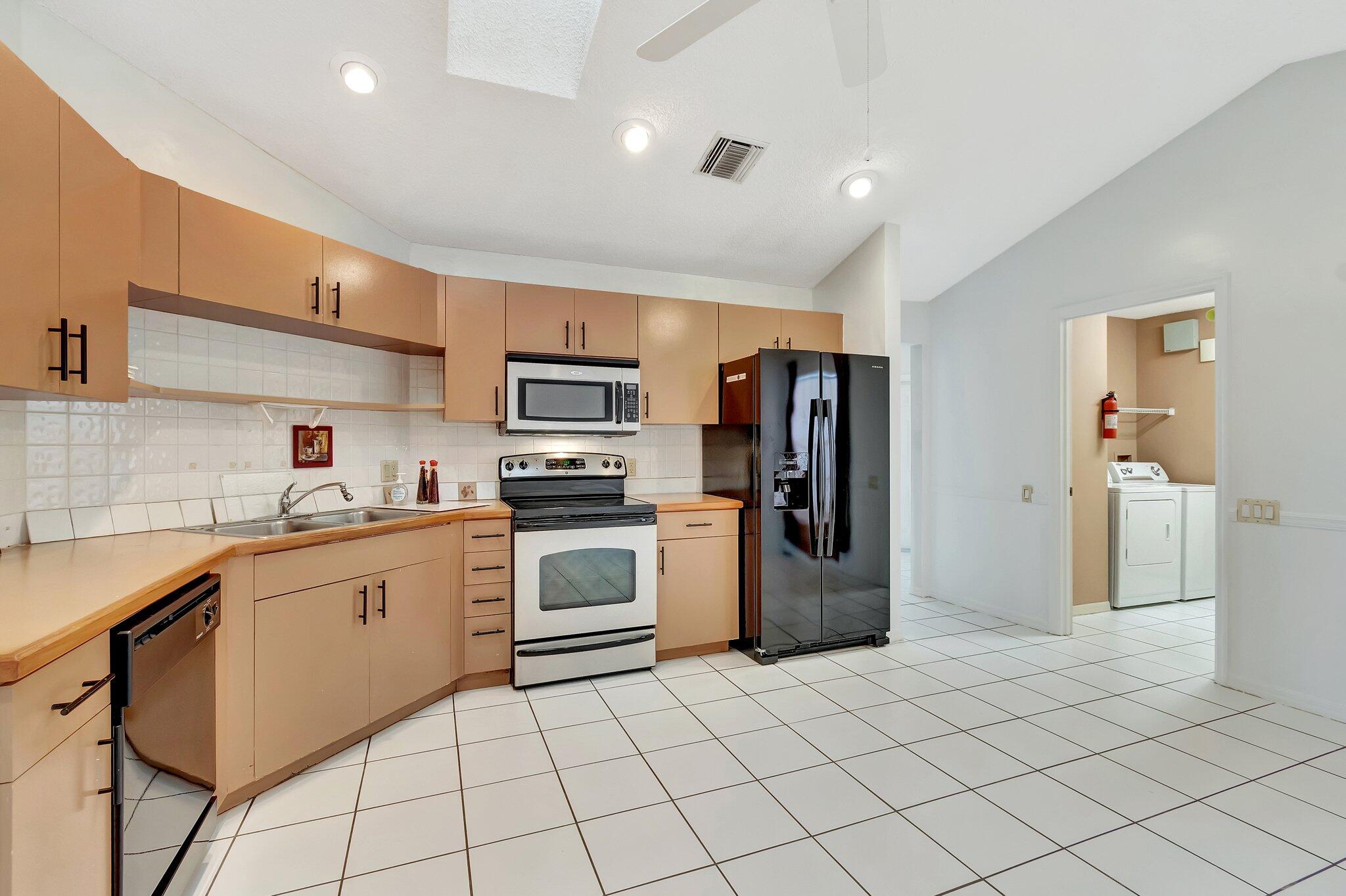 6109 Bay Isles Drive