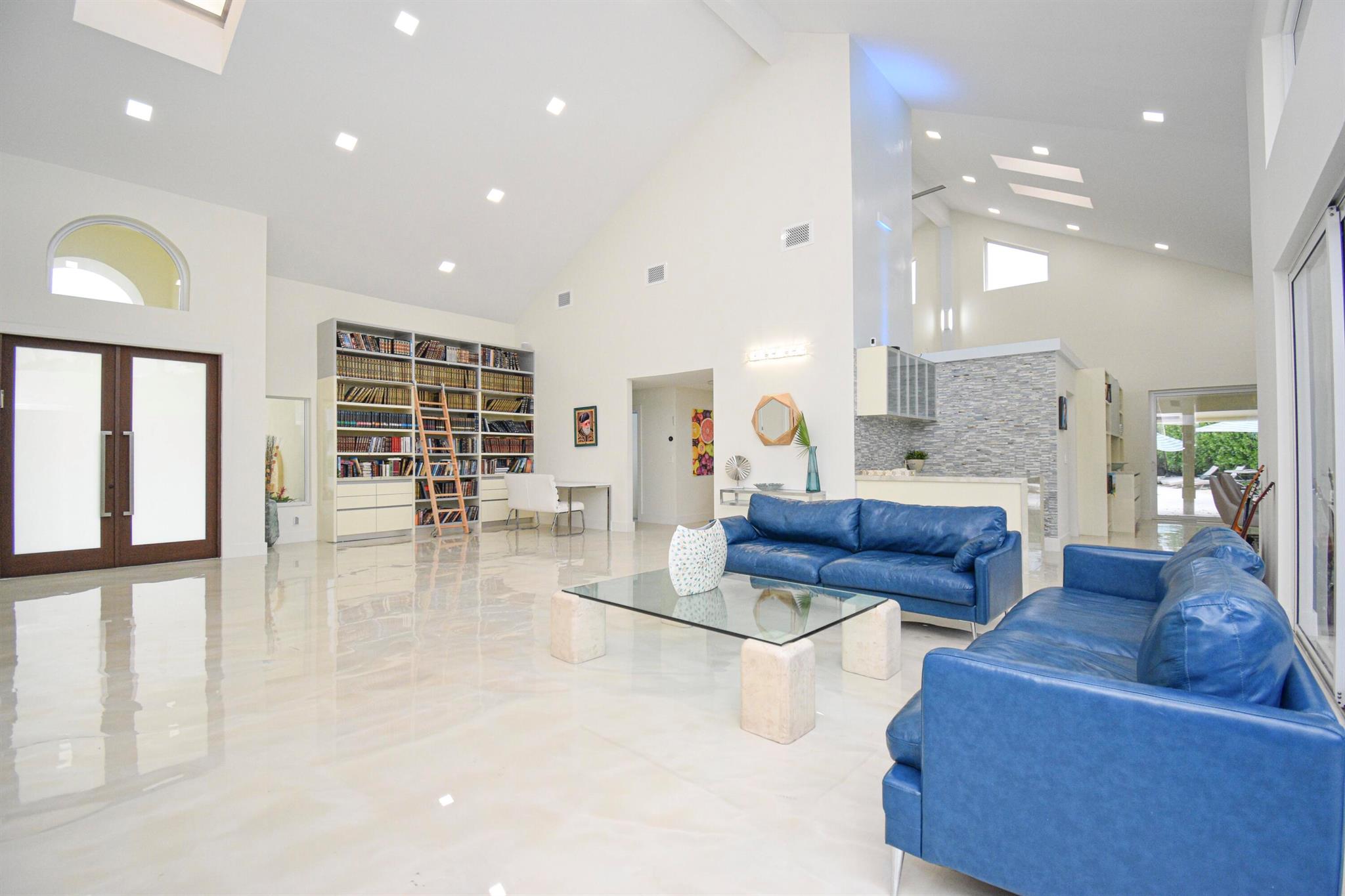 7351 Valencia Drive