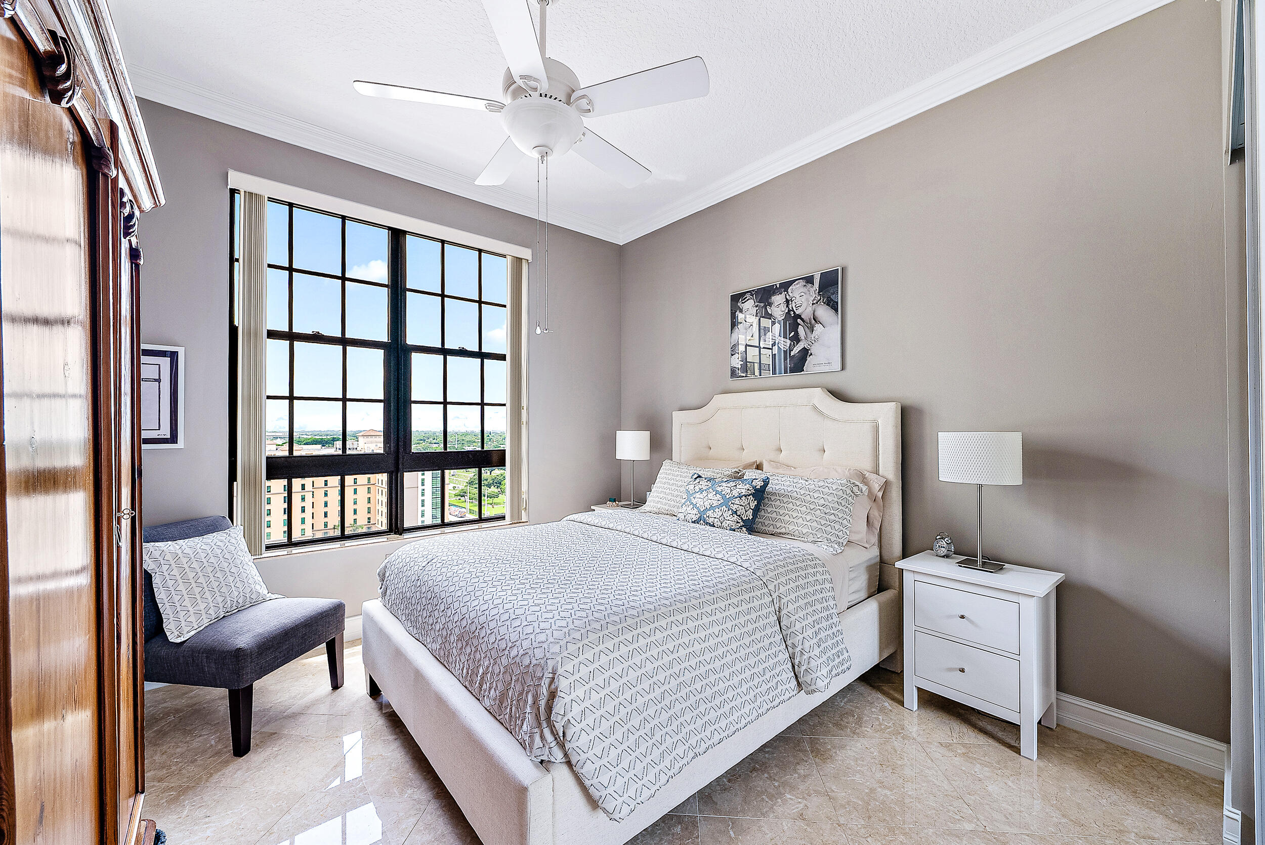 701 S Olive Avenue 802