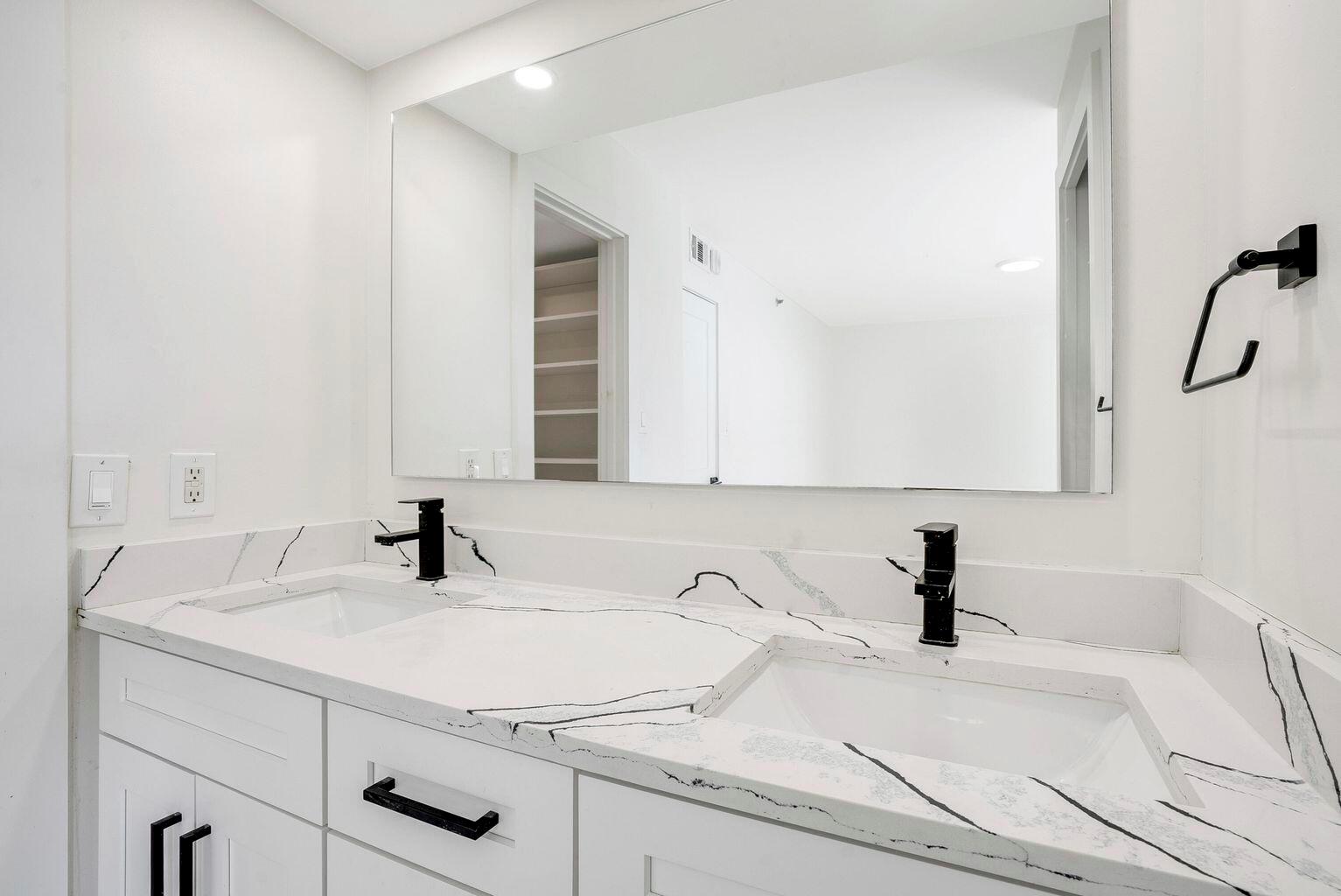 2025 Lavers Circle D208