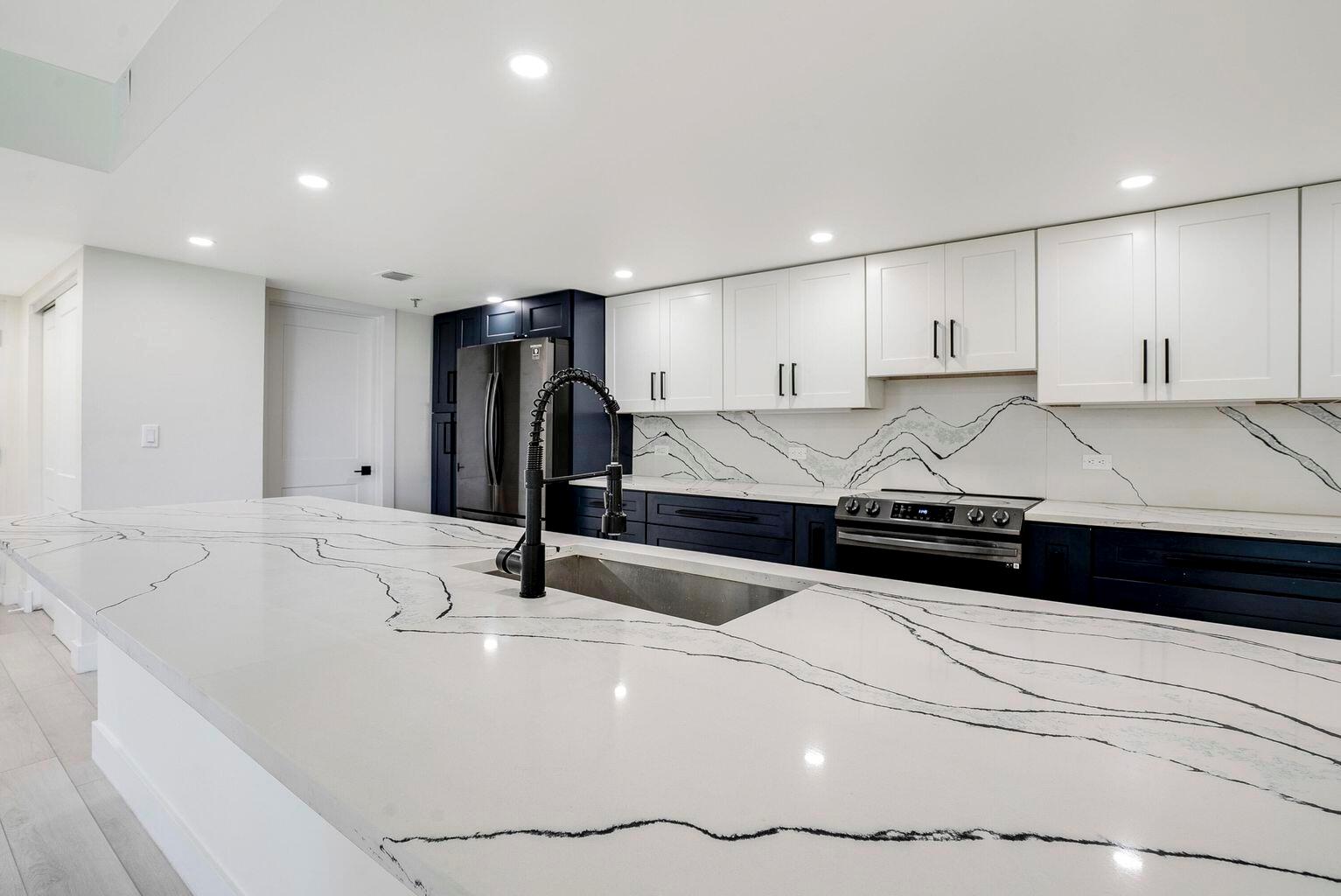 2025 Lavers Circle D208