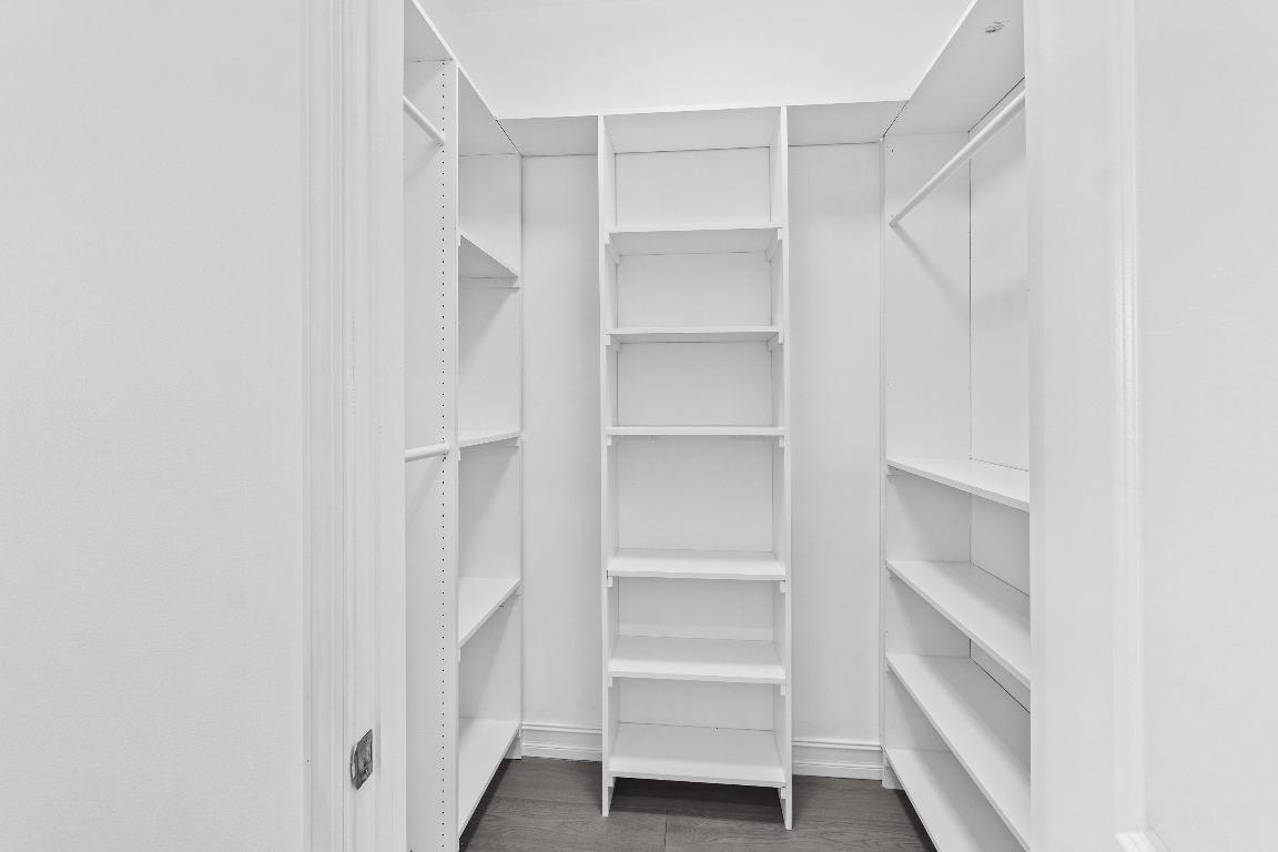 701 S Olive Avenue 1022