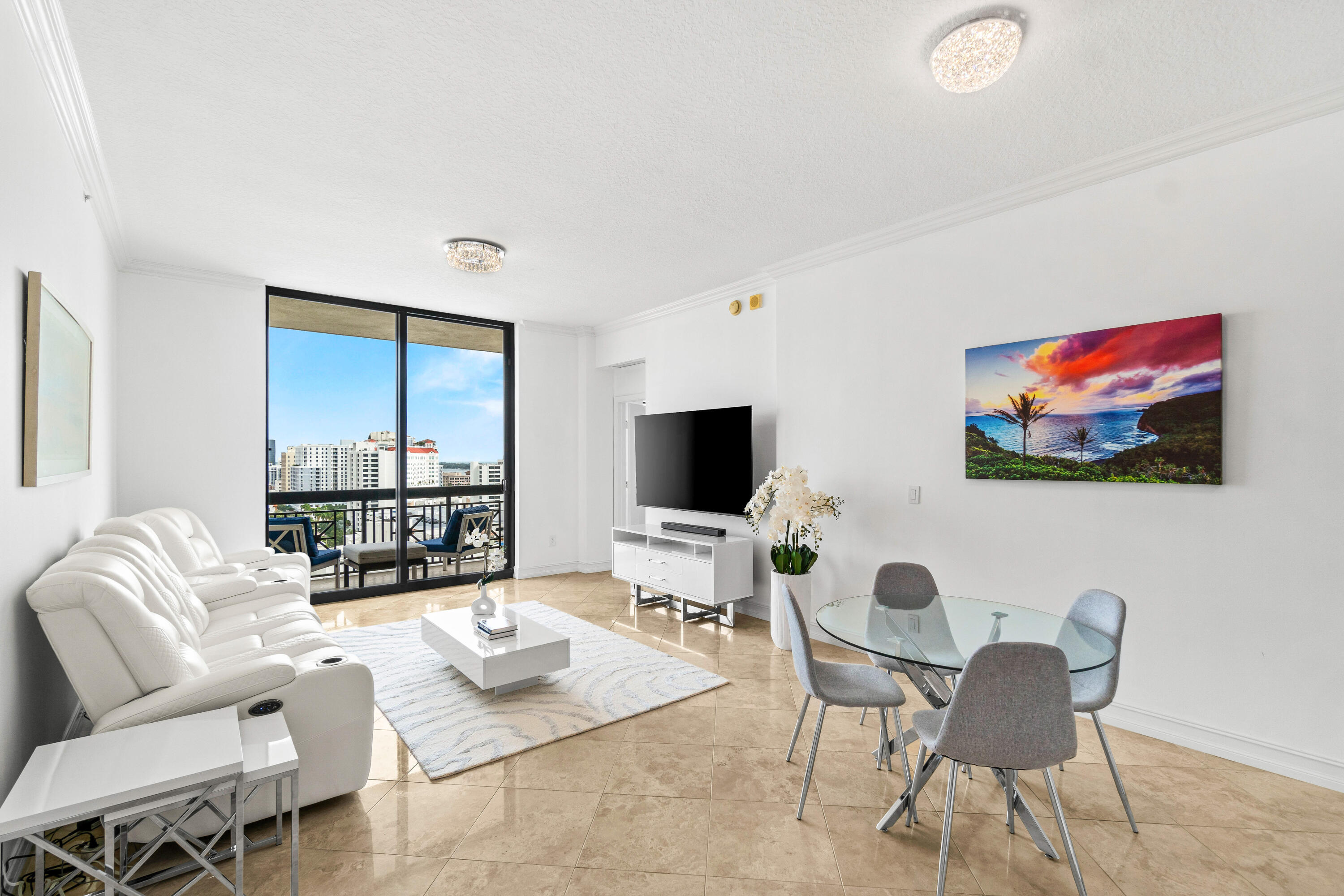 701 S Olive Avenue 1022