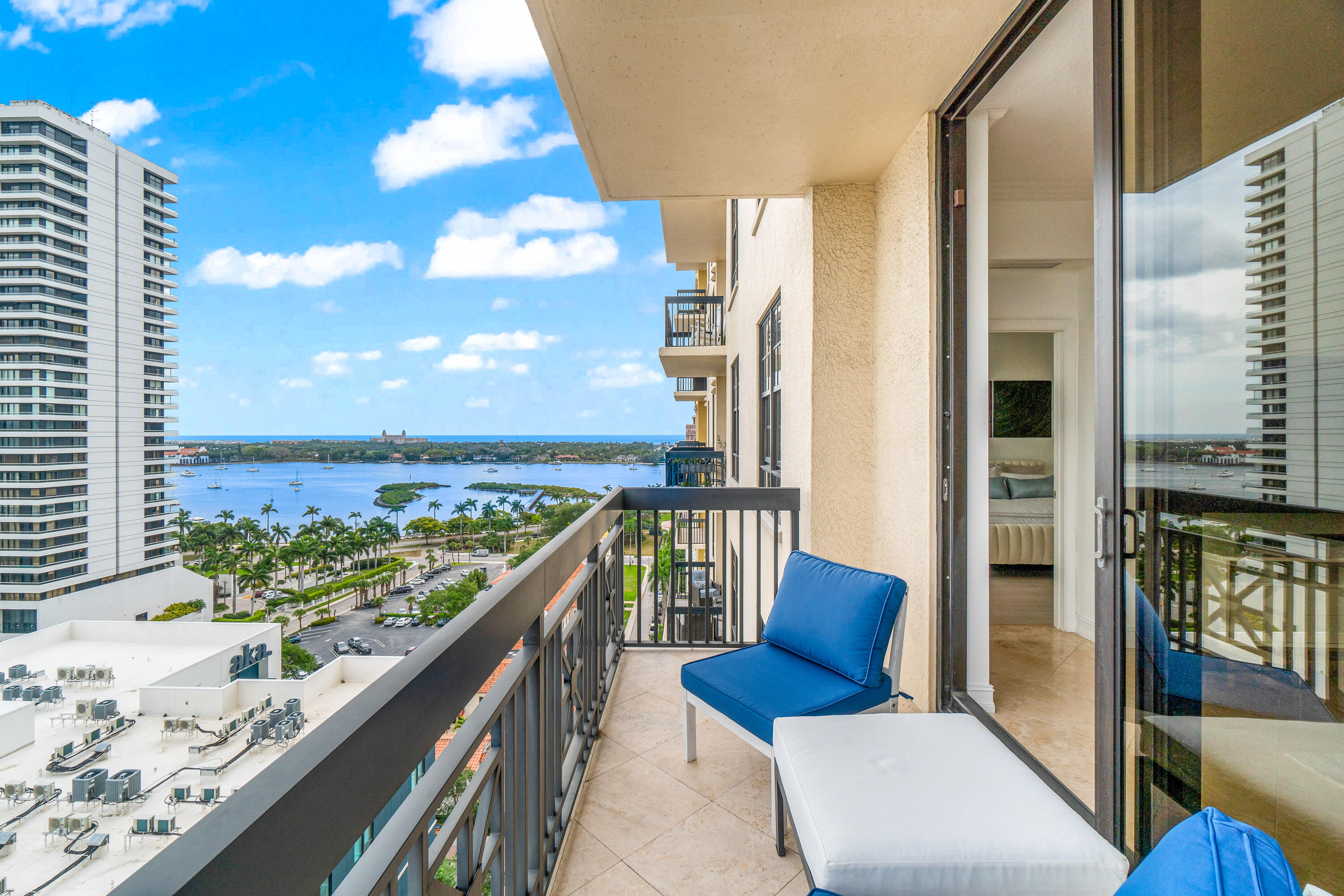 701 S Olive Avenue 1022