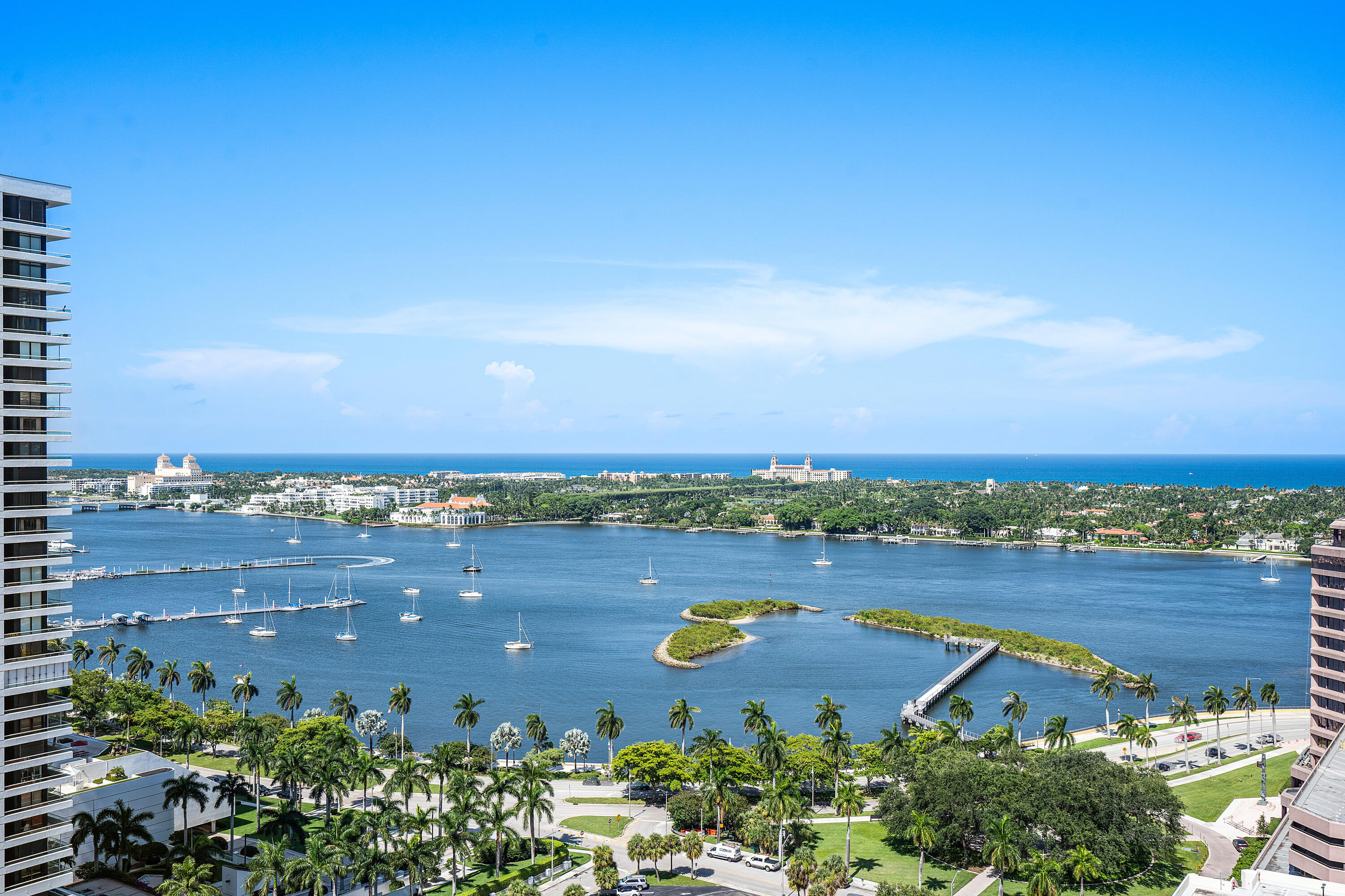 701 S Olive Avenue 1811