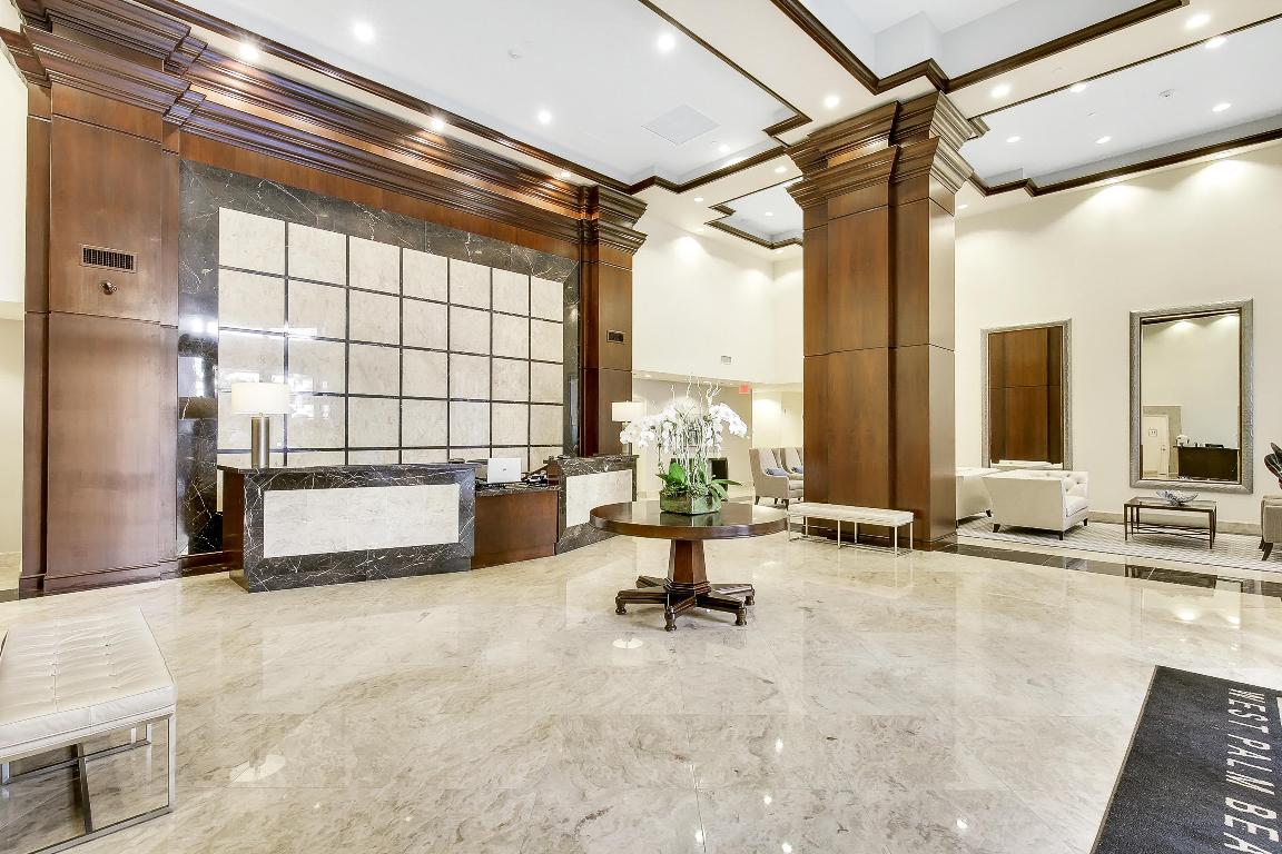 701 S Olive Avenue 1811