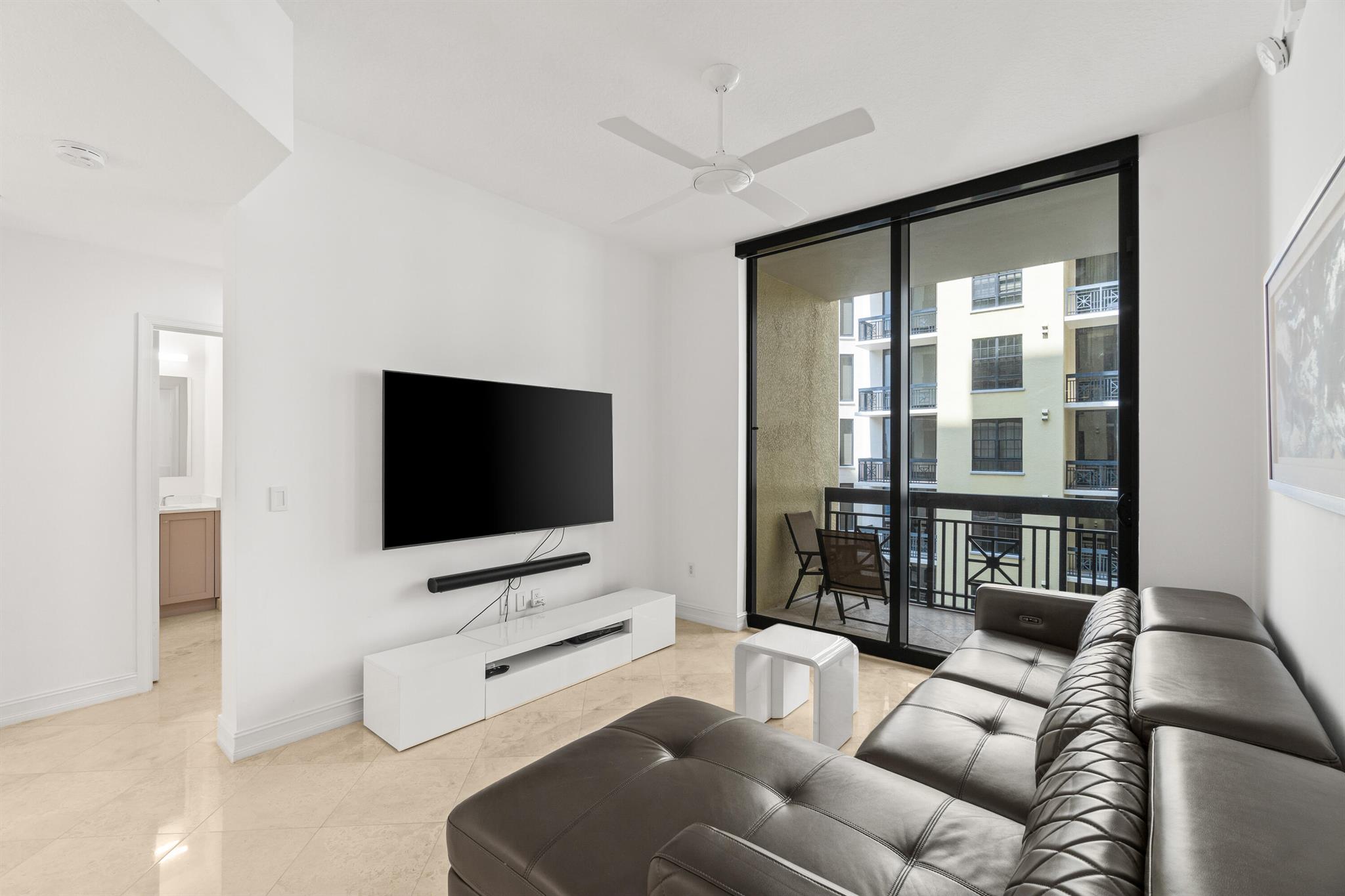 701 S Olive Avenue 1014