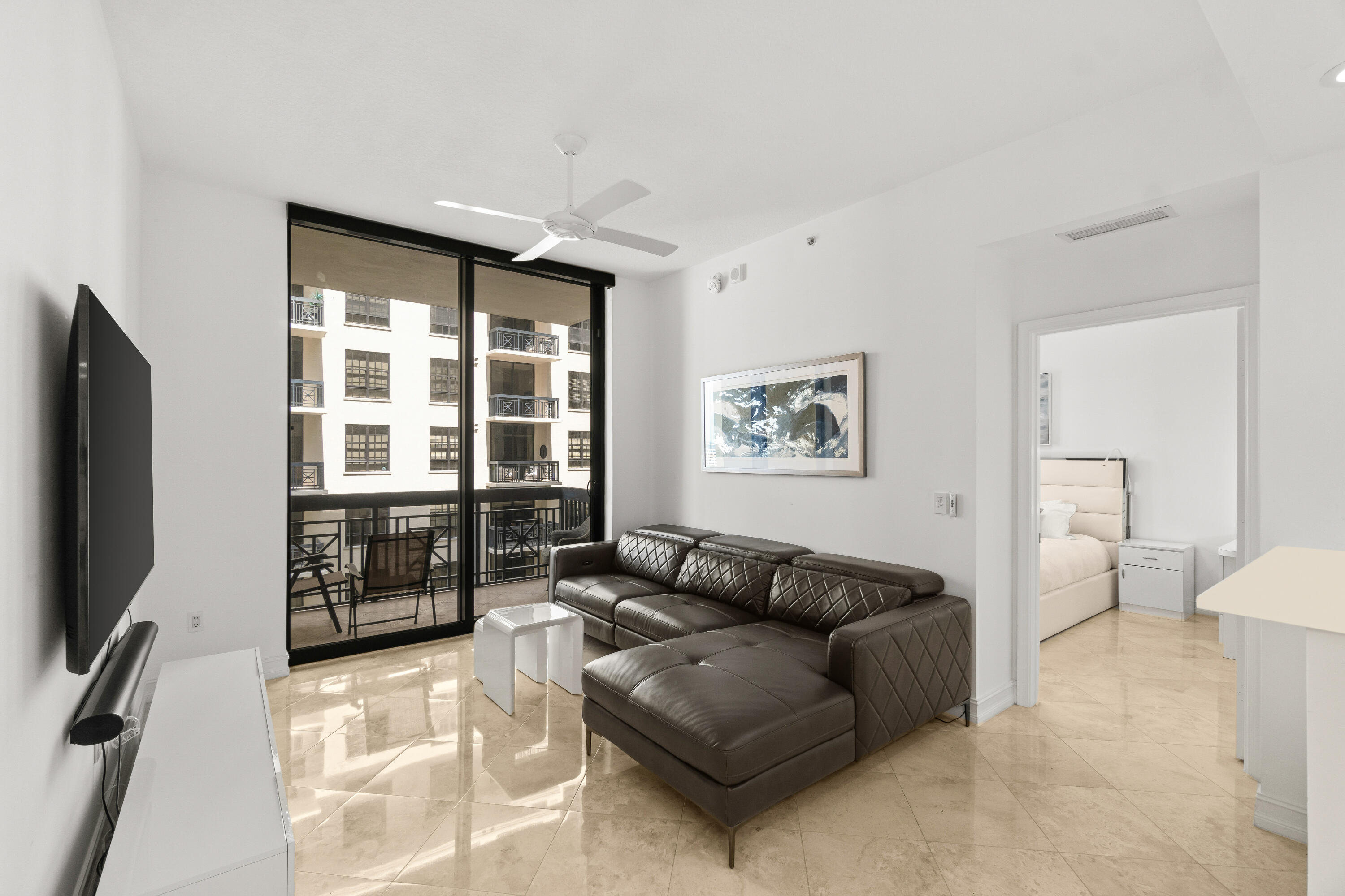 701 S Olive Avenue 1014