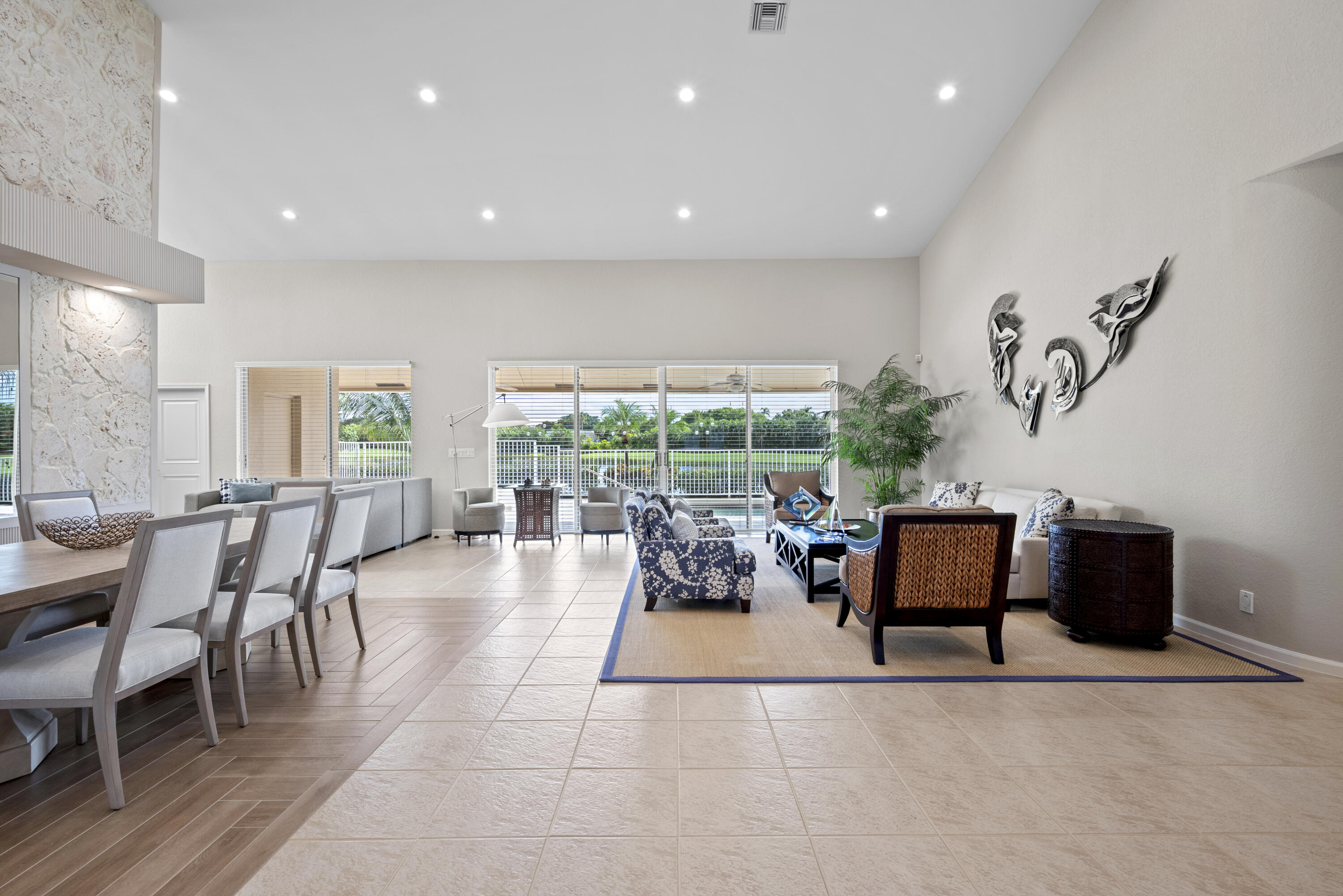 10670 Stonebridge Boulevard